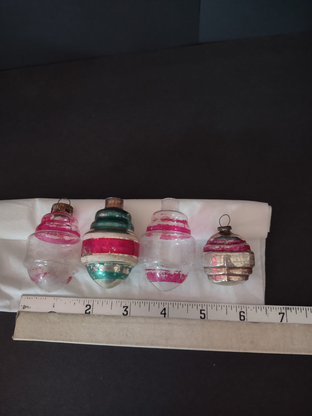 Christmas Shiny Brite Glass Ornaments Silver Non Silver Missing Tops (Lot 4745)