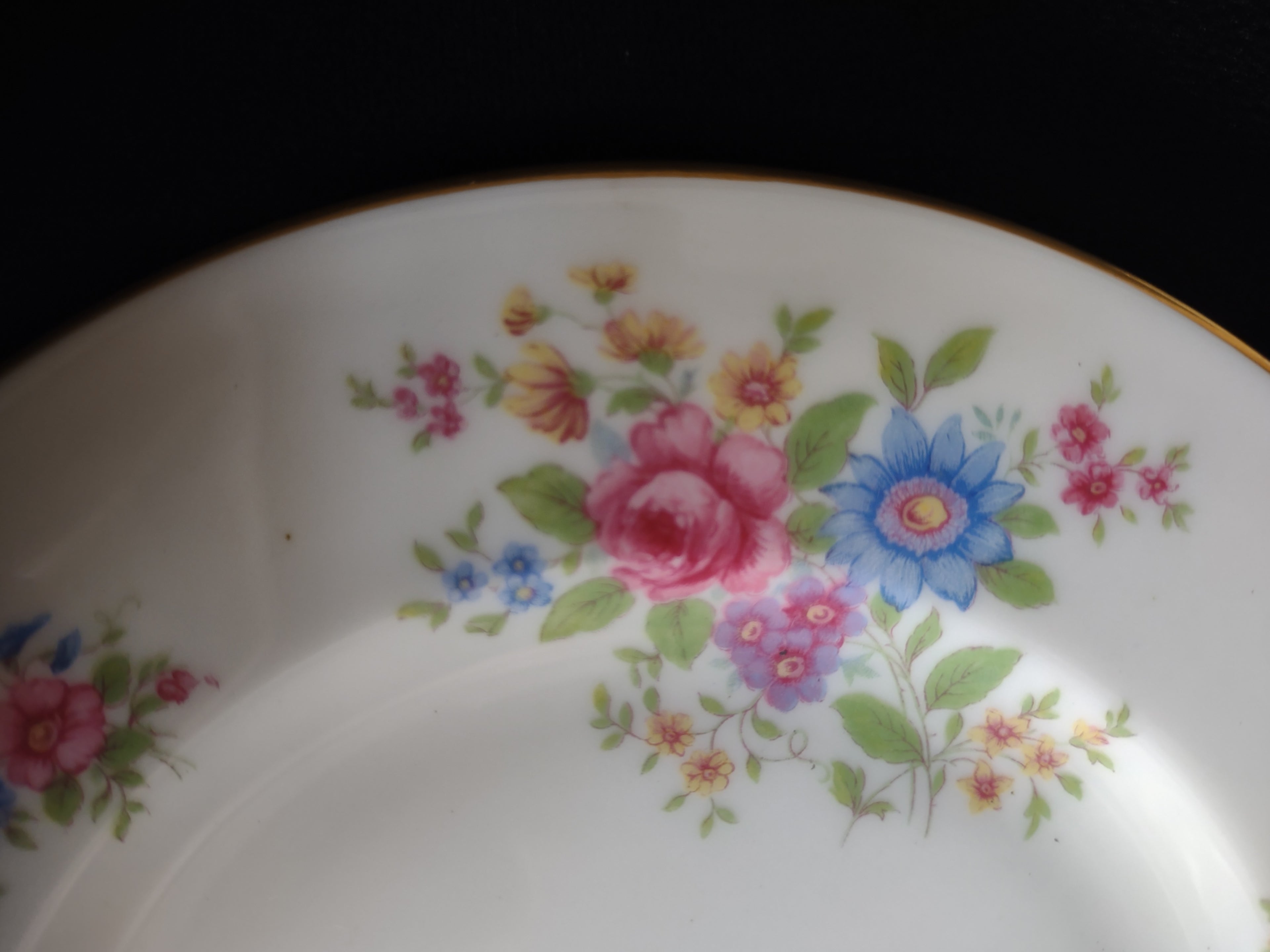 Vintage Lenox L-347 Bread Plate Gold Trim Roses (lot 1817)