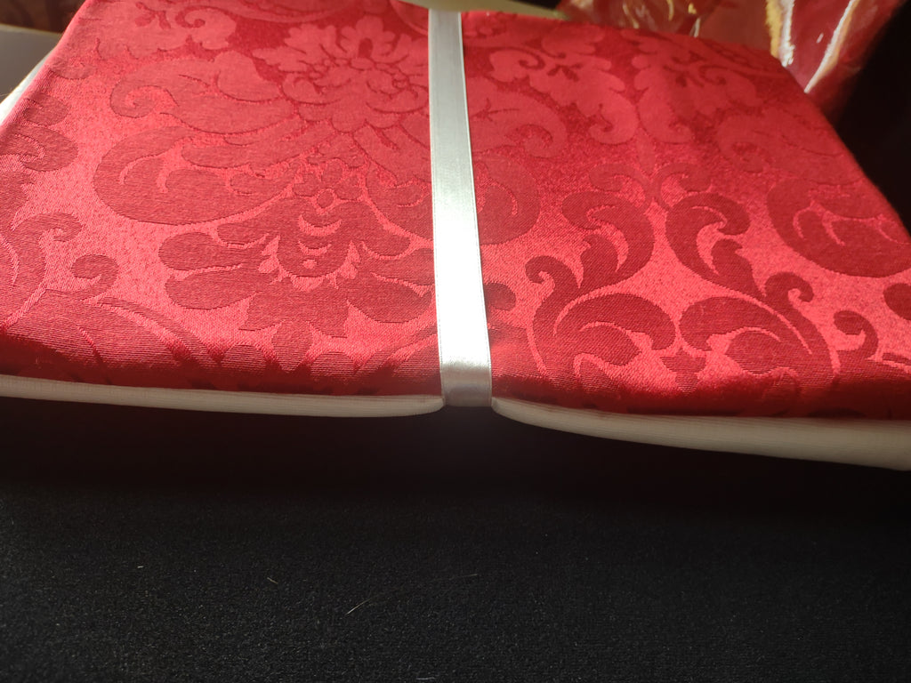 Red Table Round 70" Tablecloth Vinyl Table Pad 6 Coordinating Napkins lot 1744