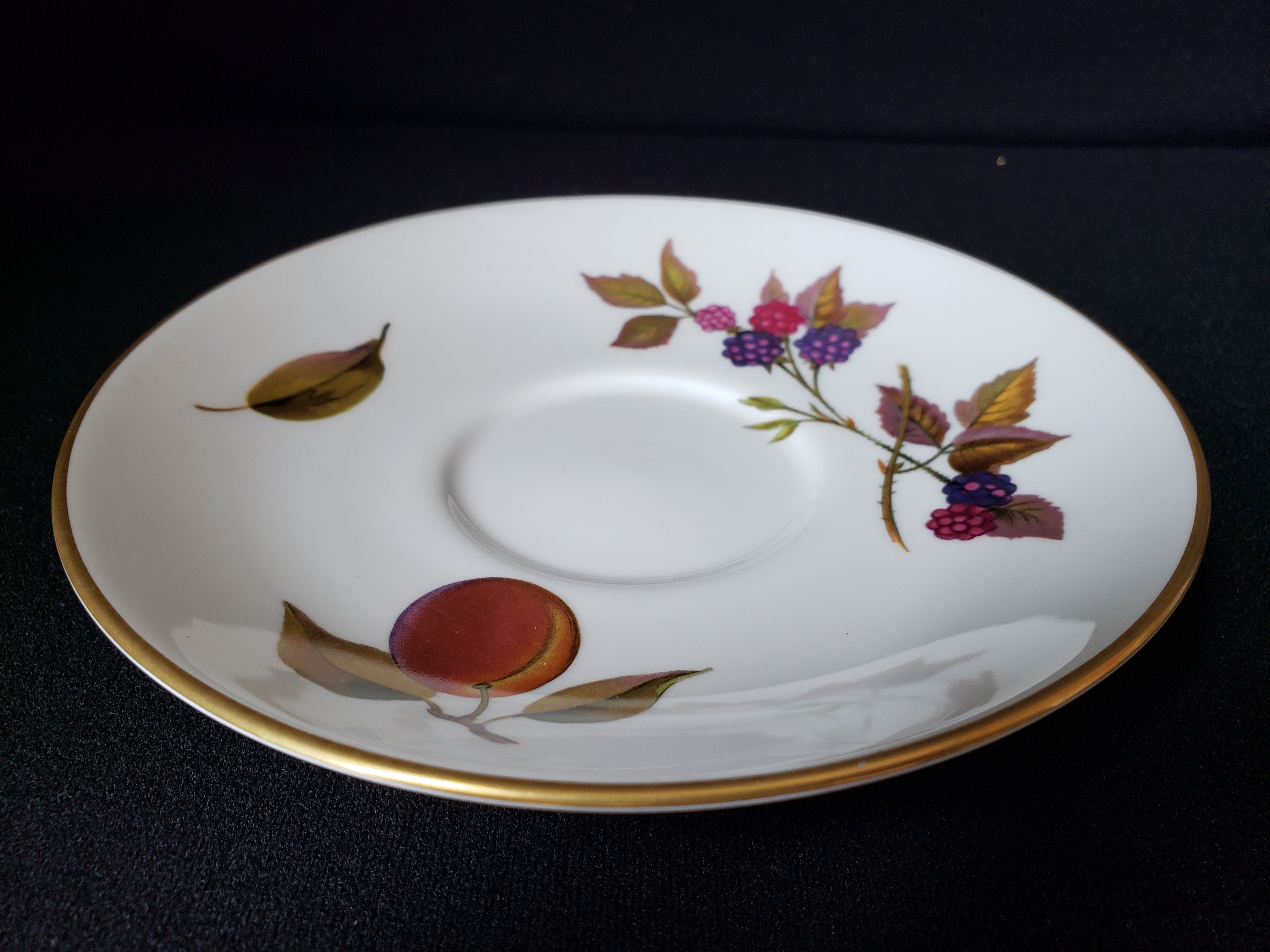 Vintage Royal Worcester Astral Saucer ONLY (lot 2082)