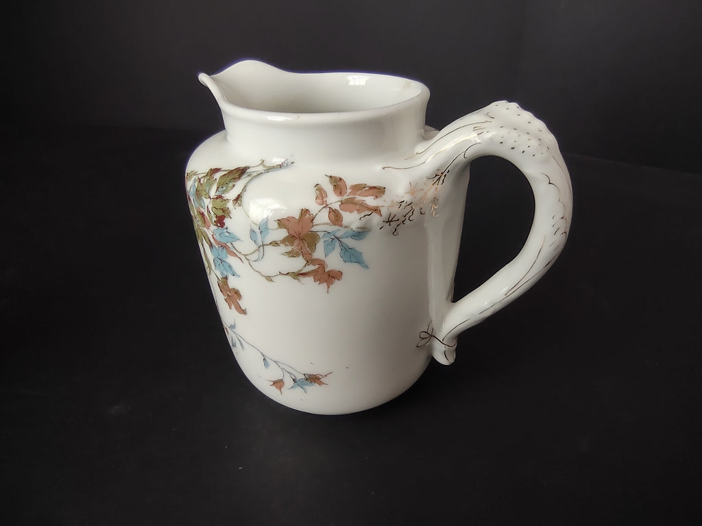 Depose Haviland Limoges Blue Flower Pitcher Creamer (lot 965)