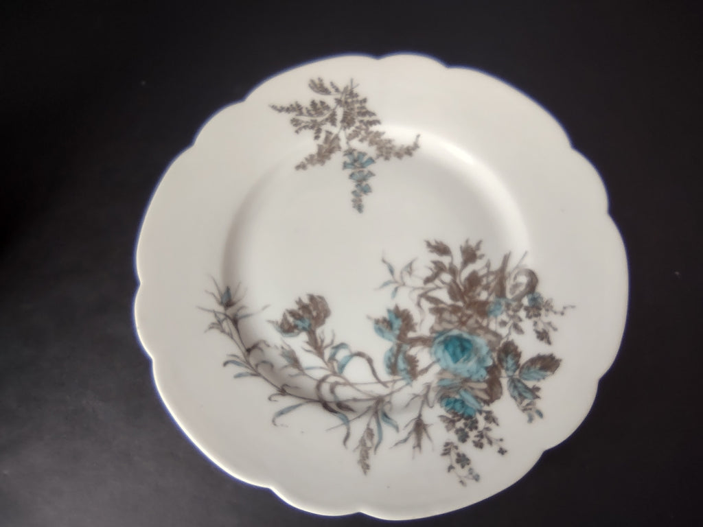 Antique Haviland Limoges Blue Flower Fern Luncheon/Salad Plate 8-1/2" (lot 958)