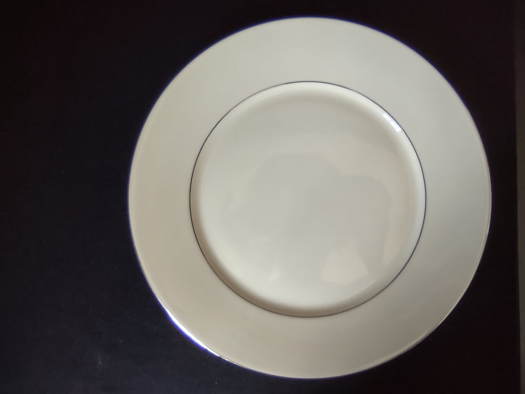 Vintage Lenox Maywood Dinner Plate 10-3/4" (lot 1887)