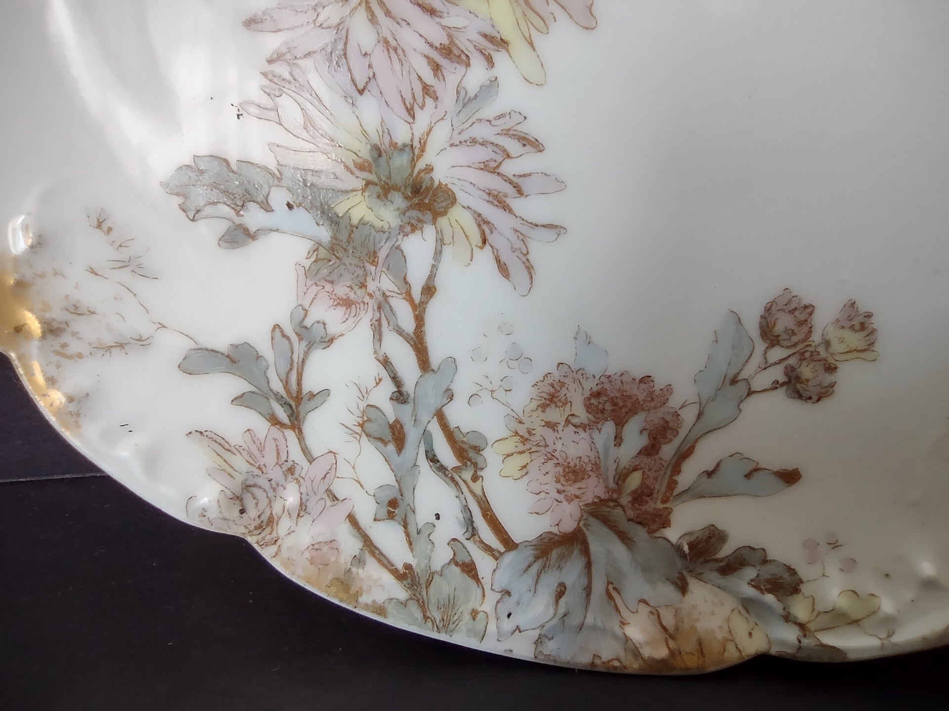 Haviland Limoges Pink Blue Gold Trim Dessert Plate (lot 969)