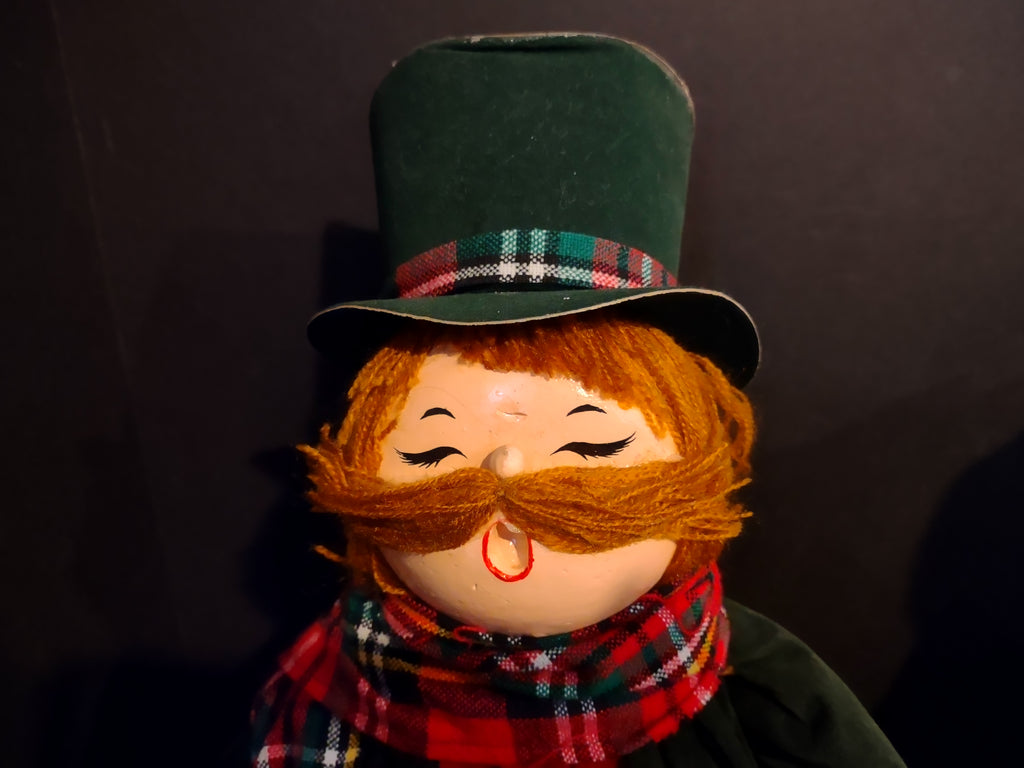 Vintage Christmas Carolers Paper Mache 22" IMPERFECT (lot 3316)