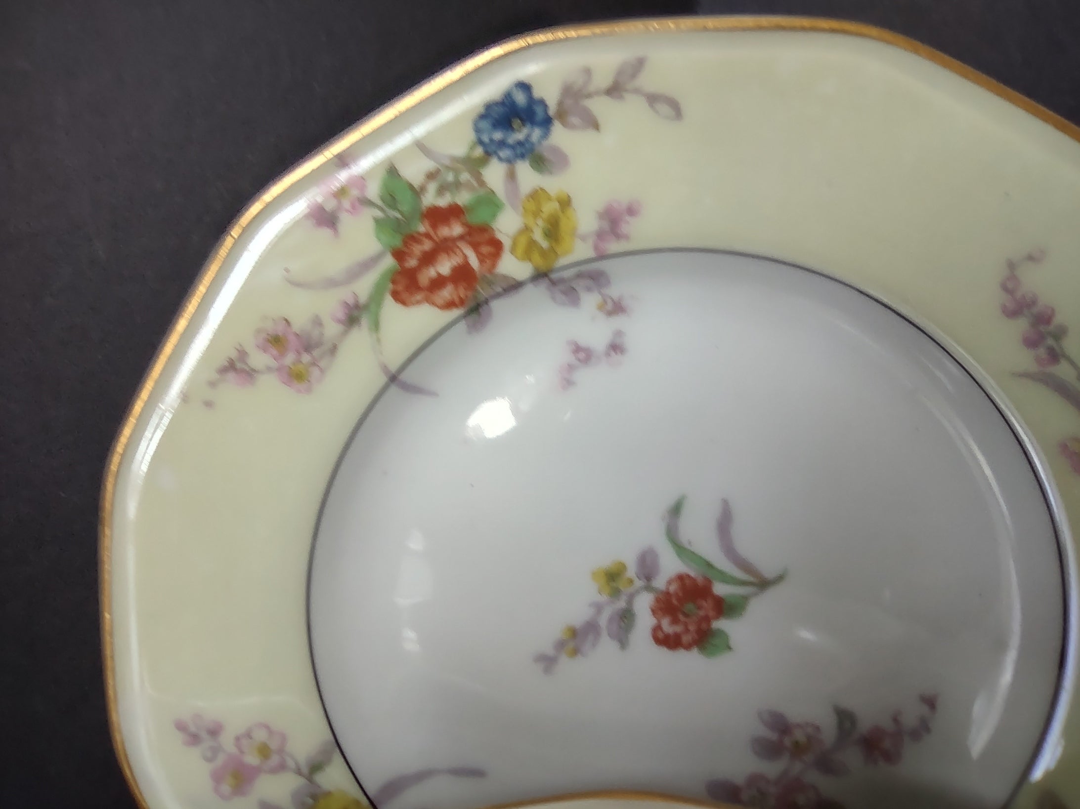 Haviland Limoges 8 x Dessert Salad Yellow Jewel Plate (lot 831)