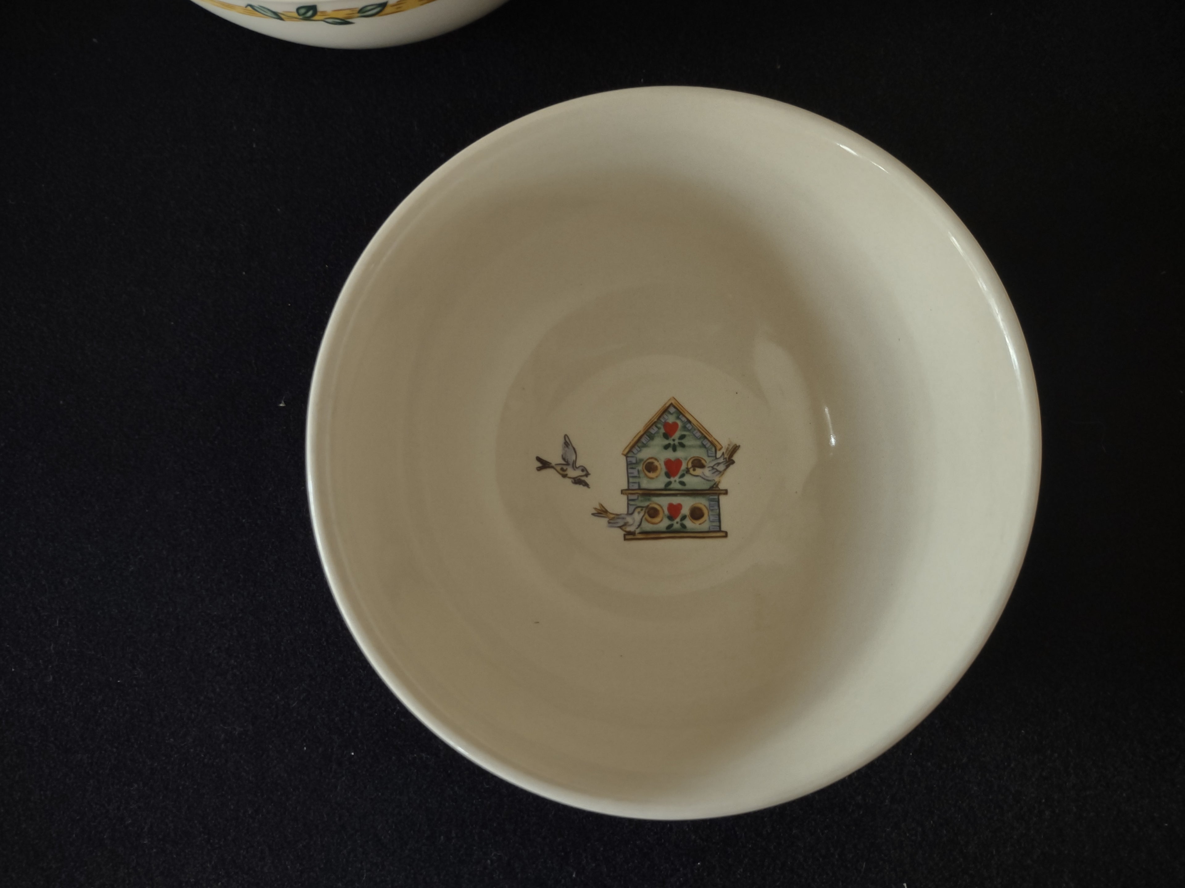 Vintage Thomson Pottery Birdhouse Soup Cereal Bowls X 2 (Lot 2927)