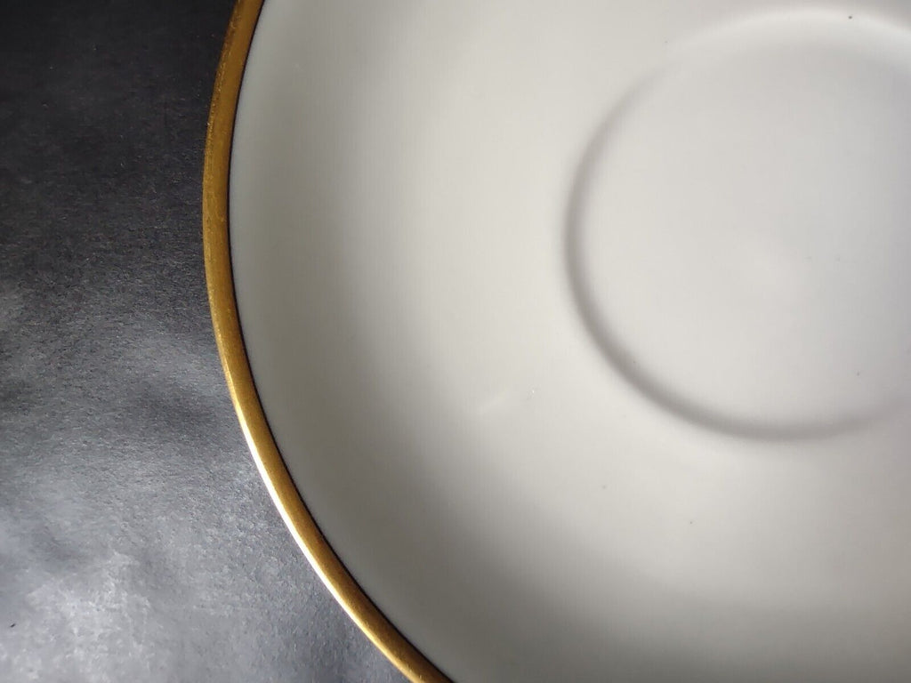Haviland Limoges France Black & Gold Trim White 5-3/4" Saucer (lot 677)
