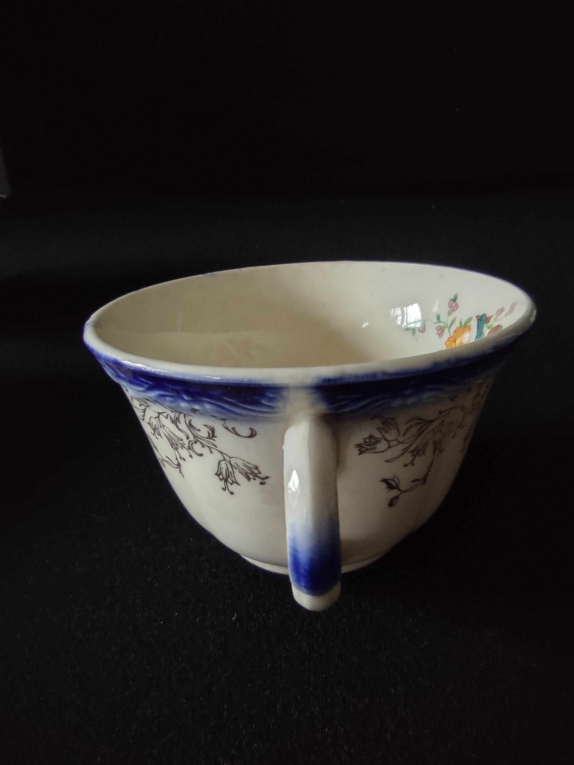 Vintage Teacup Blue White Floral Bird Glaze Blurred Set Of 3 (Lot 5304)