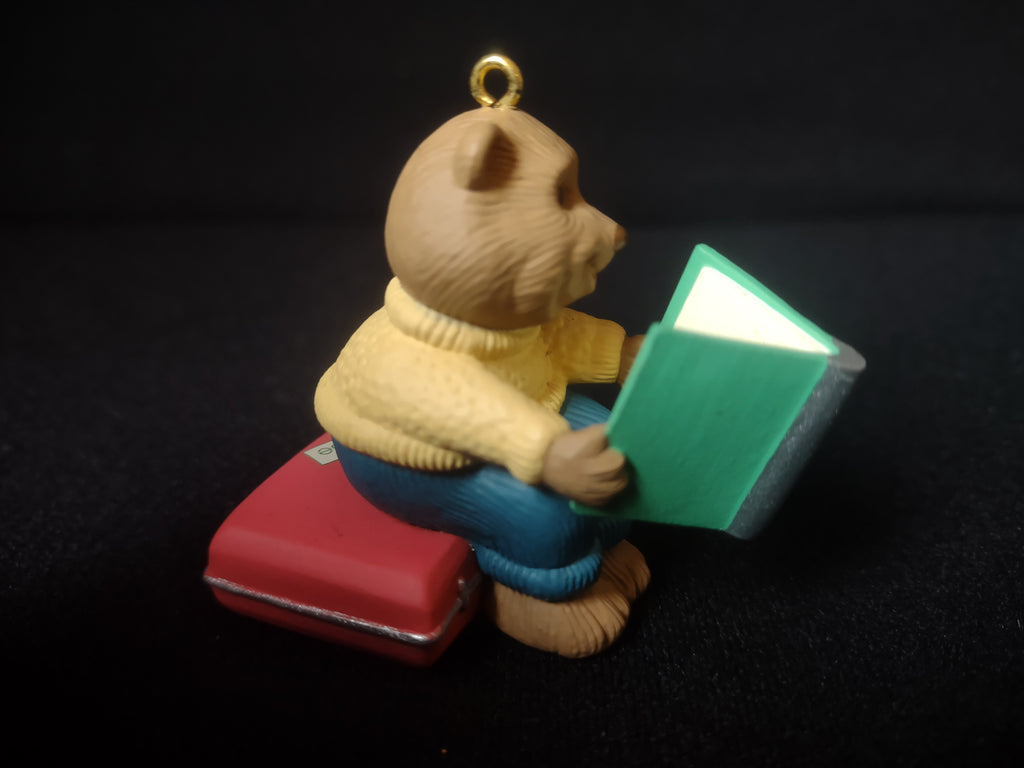 Hallmark 1995 Dad to Be Bear Figurine ornament Christmas (lot 1605)