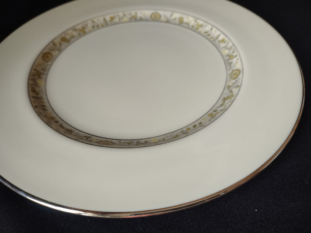 Vintage Lenox Springdale Dinner Plate 10-1/2" (lot 1825)