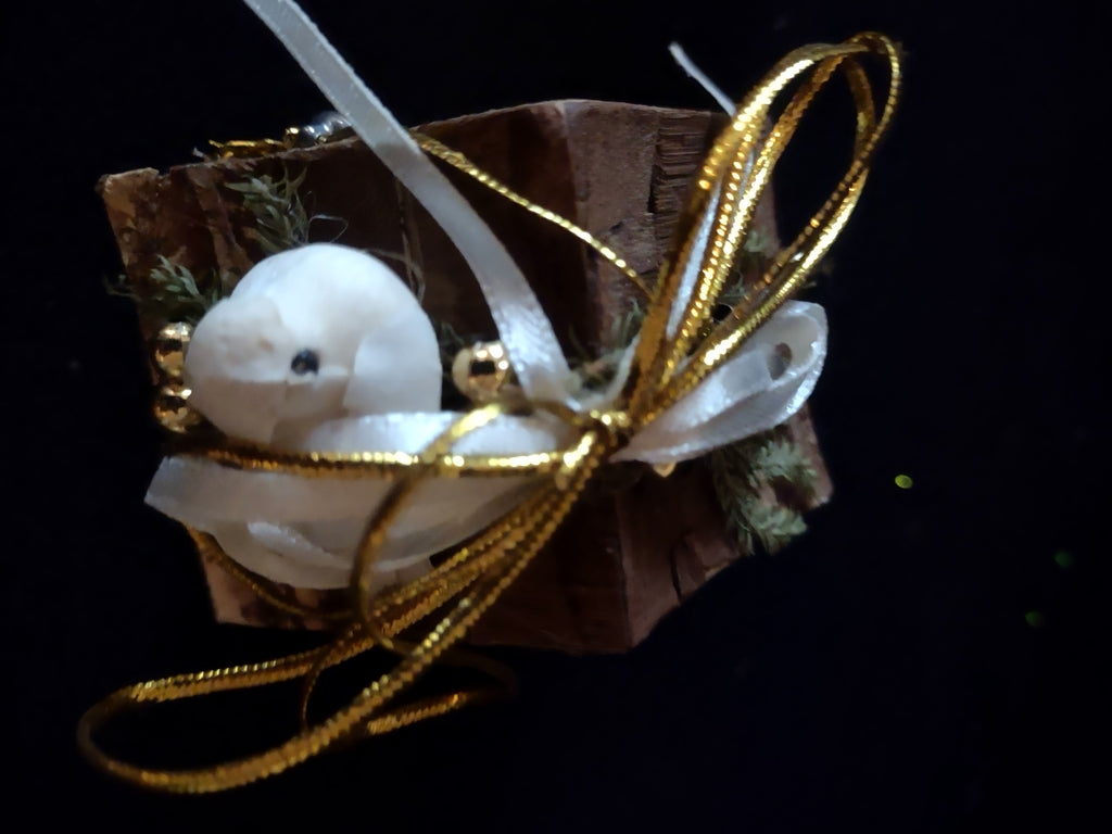 Christmas Winter Bird House Ornament Wood Bark Ribbon Birds Set Of 3 (Lot 4597)