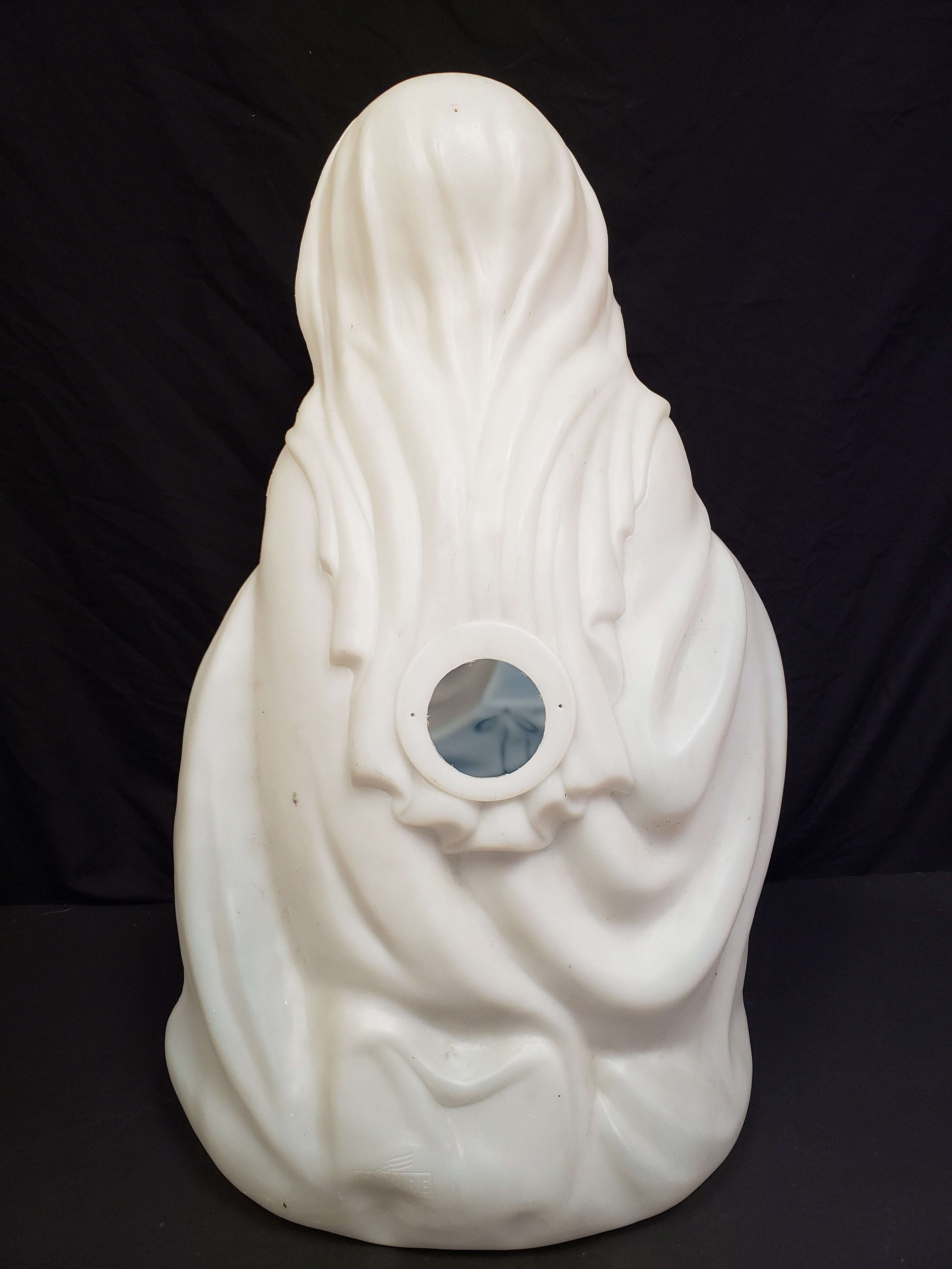 Vintage Christmas Outdoor Blue Closed Eyes Mary Blow Mold 27" (lot 2266)