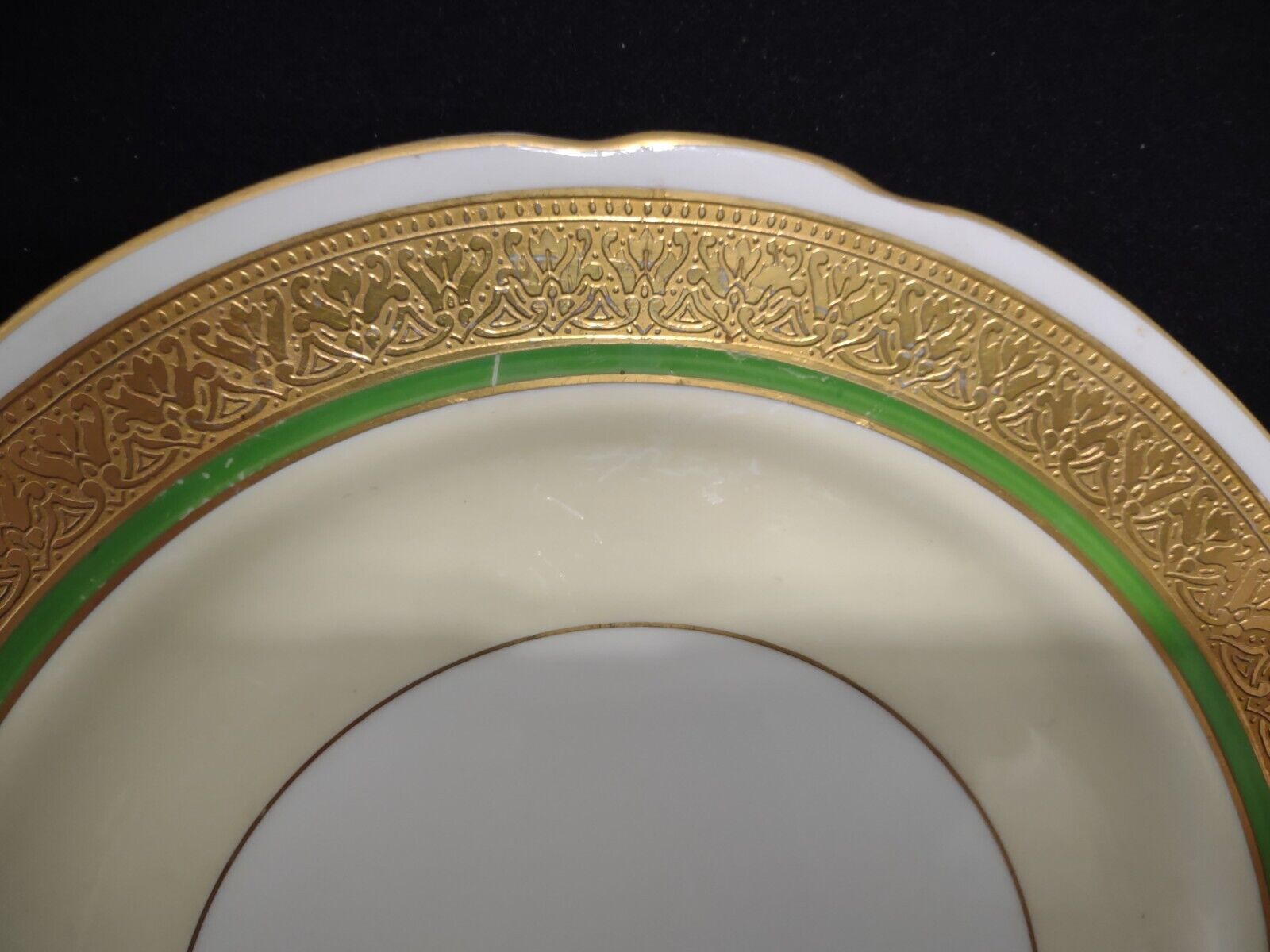 Set 2 Heavy Gold Trim Coronet Dinner Plate Bone China Green Cream (Lot 316)