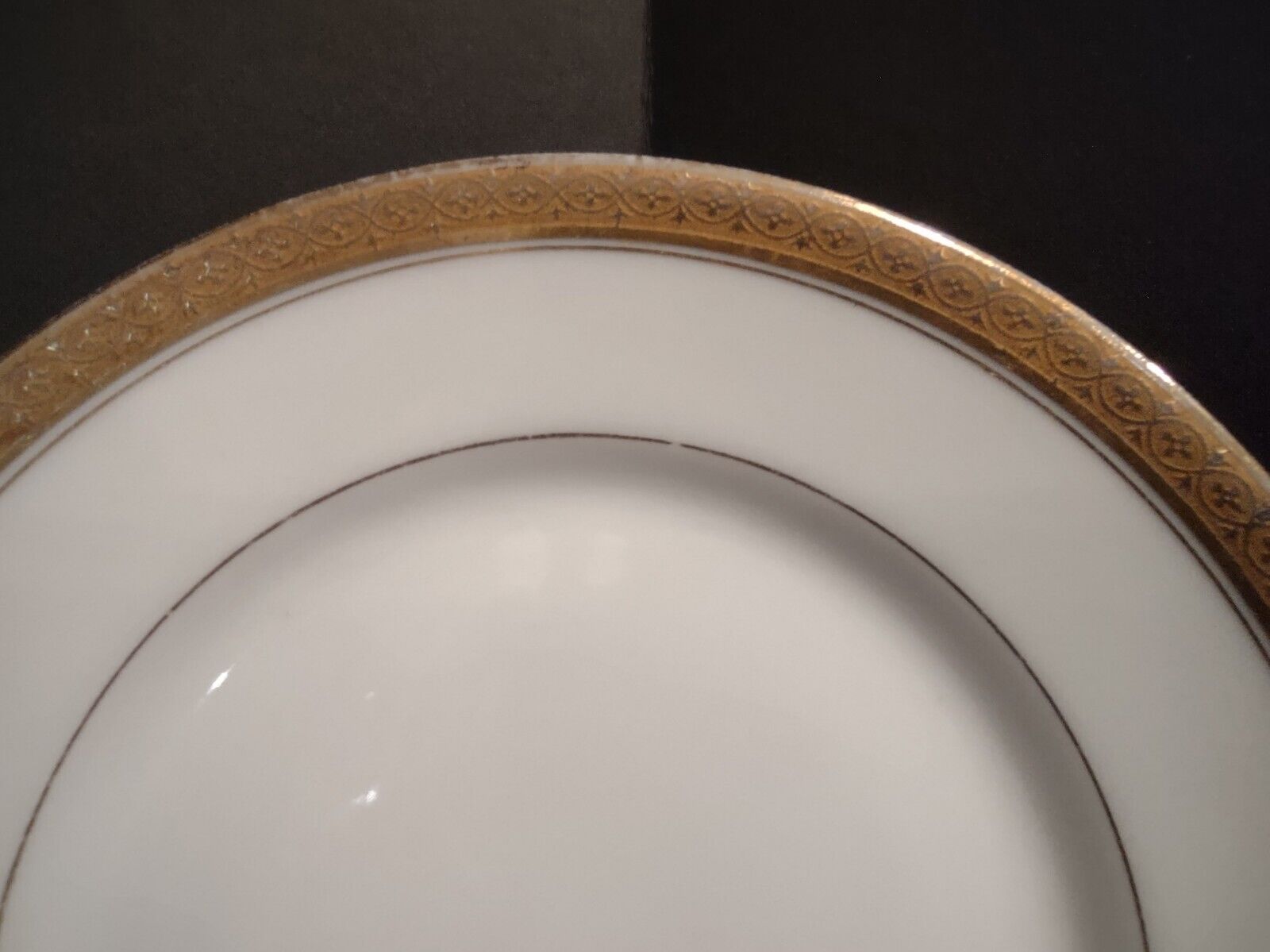 Wm Guerin France Limoges Bread/Butter Plate 6-1/4" Gold Trim (lot 685)