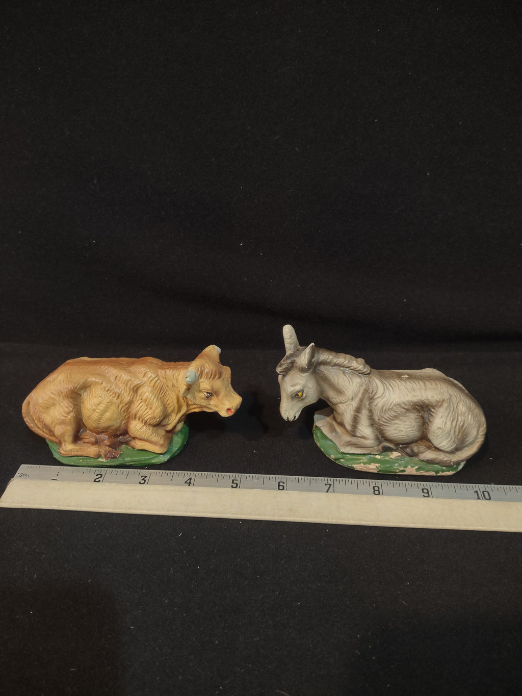 Vintage Christmas Nativity Cow Donkey (Lot 4221)