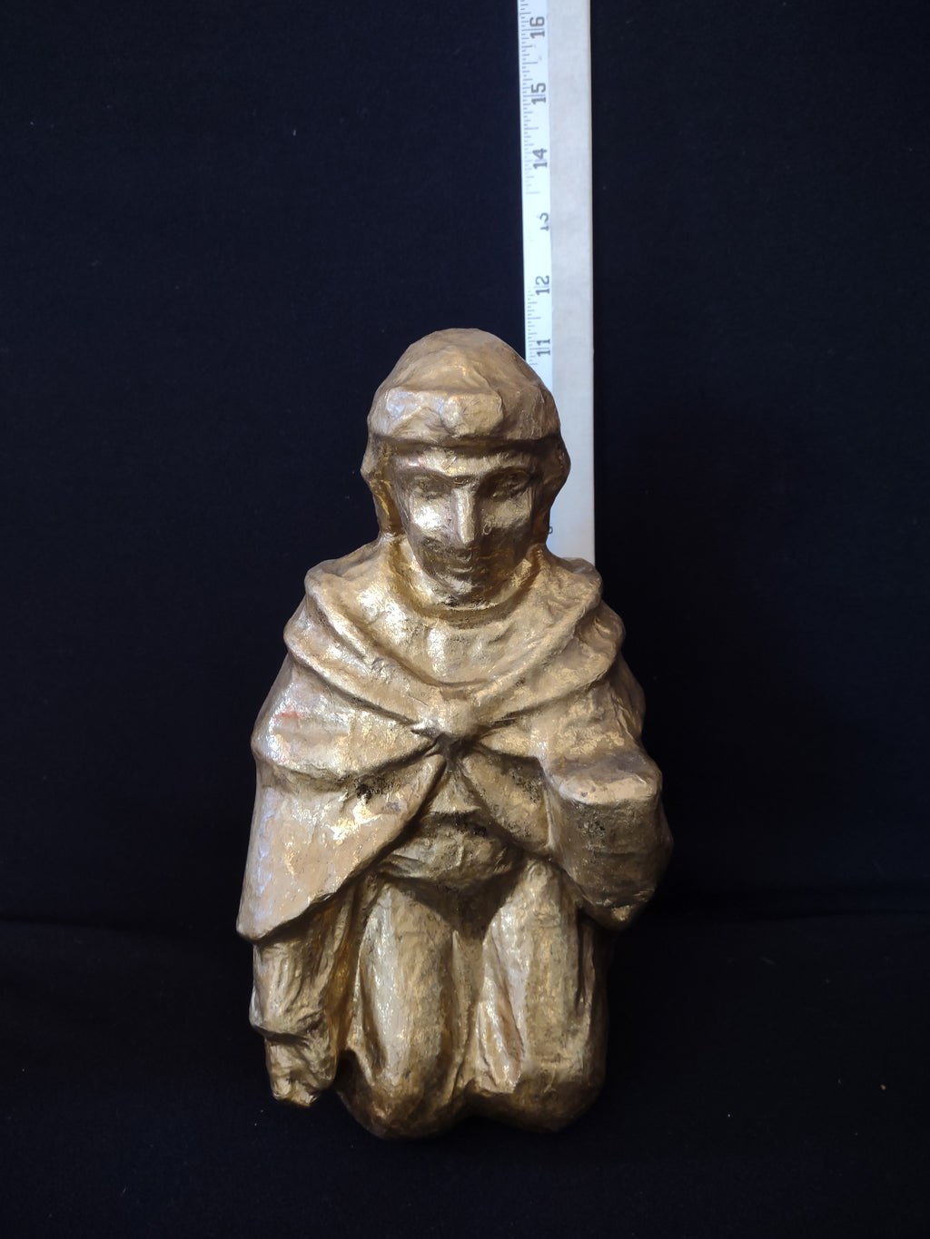 Vintage Christmas Paper Mache Gold Kneeling Wise Man (Lot 4817)