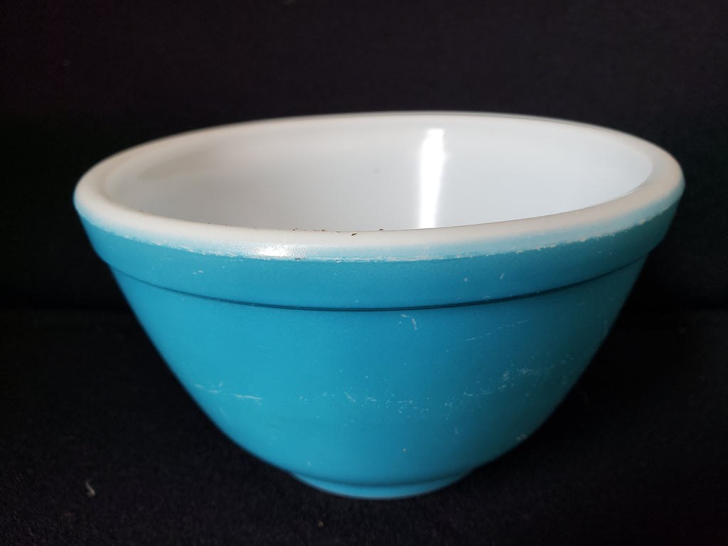 Vintage Pyrex 401 Turquoise Blue Mixing Bowl A-10 Some Scratches (lot 2144d)