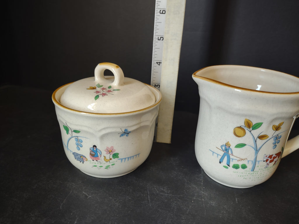 Vintage Heartland Creamer Sugar Bowl Country House Farm (lot 2882c)