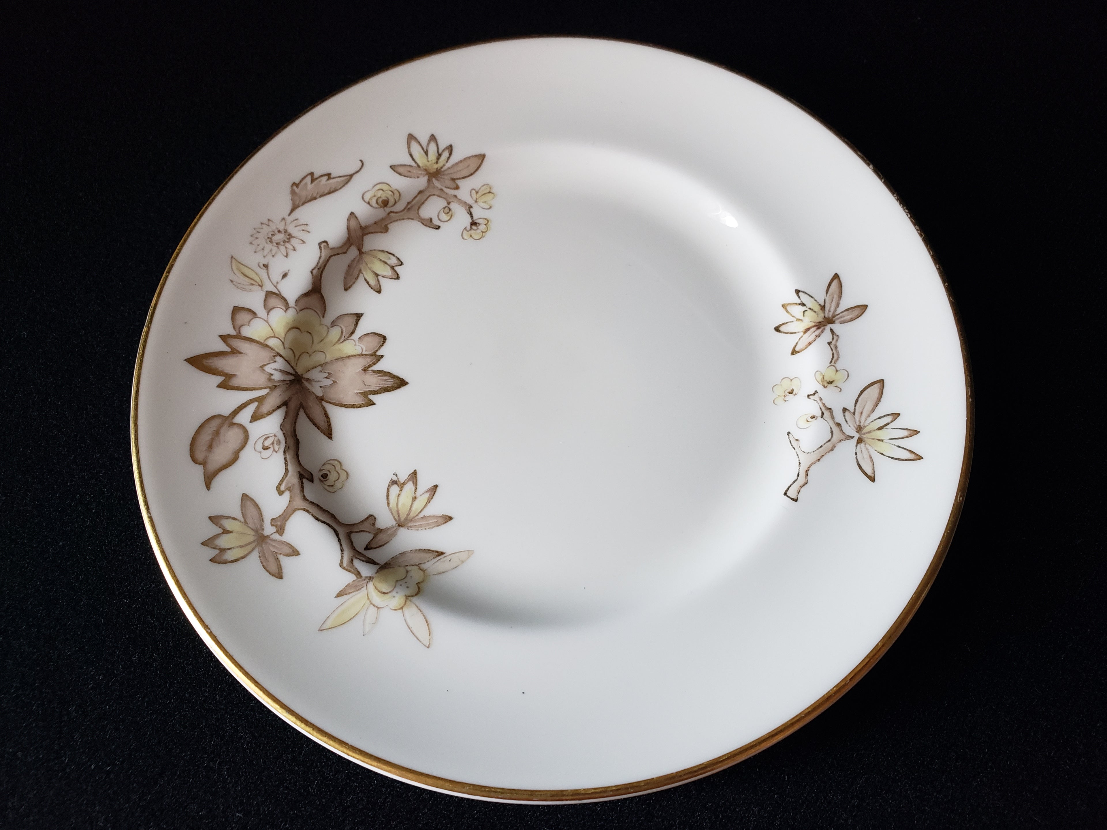 Vintage Royal Worcester Reverie Salad or Dessert Plate 8" (lot 2136)