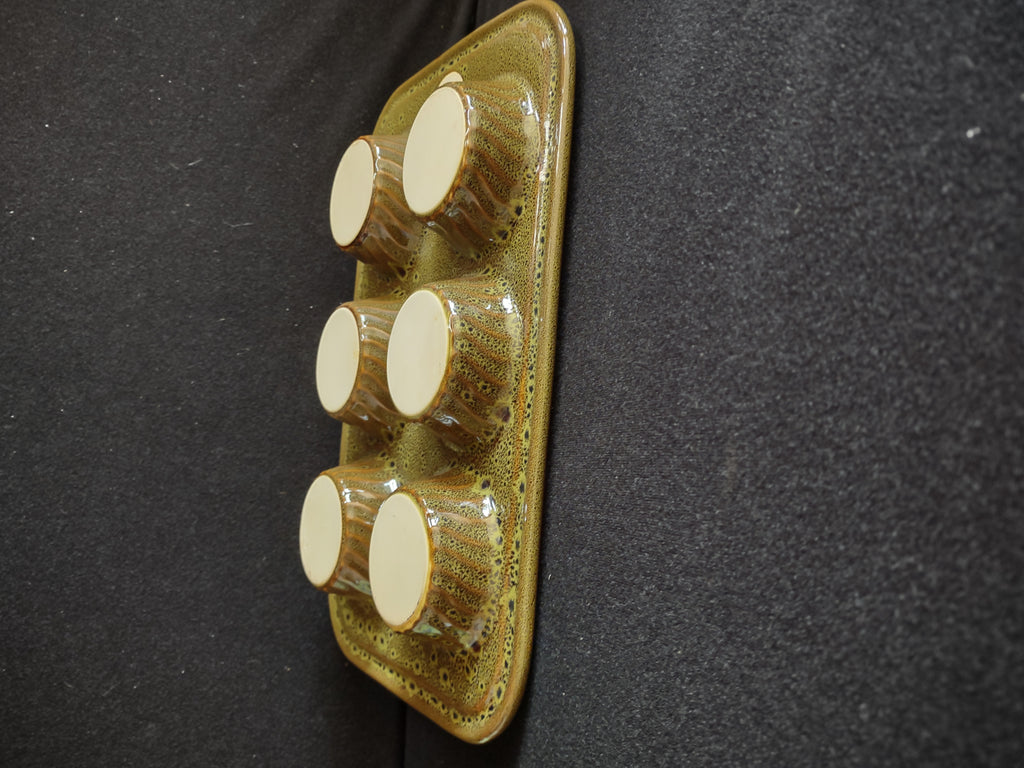 Paula Dean 6 Cup Stoneware Muffin Pan Green Brown (Lot 5311)