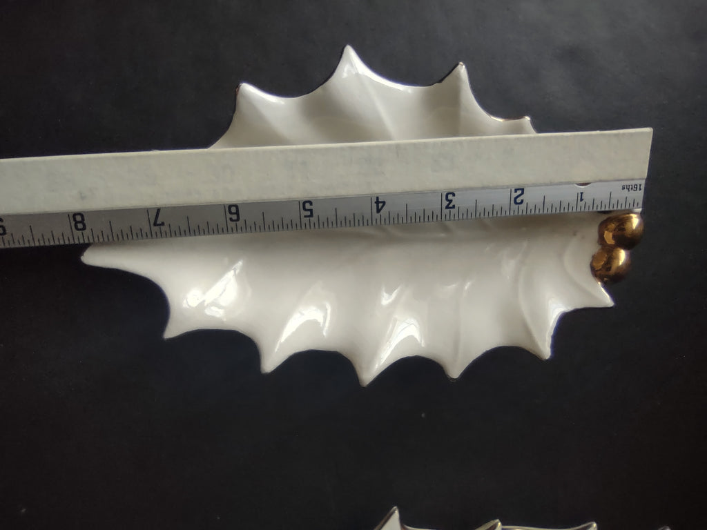 Vintage Three 3 x Ceramic White Gold Holly Leaf Dish (lot 1162)