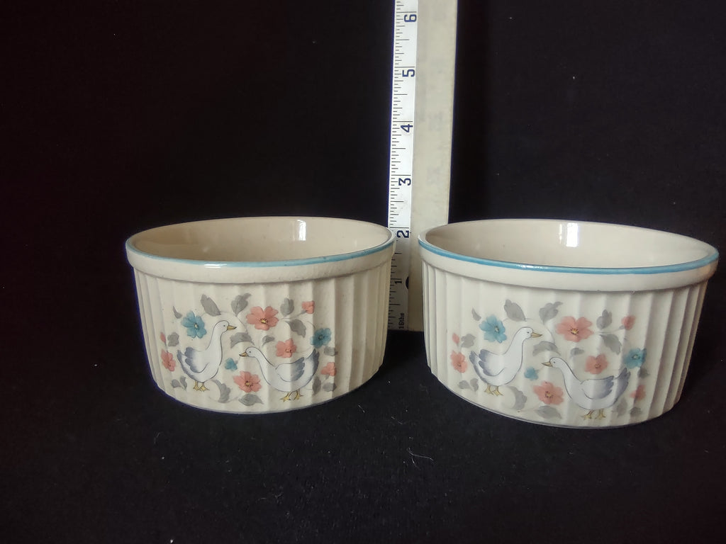 Vintage Custard Dish Bowl x 2 Country Classics Geese Duck 4" (lot 2804c)