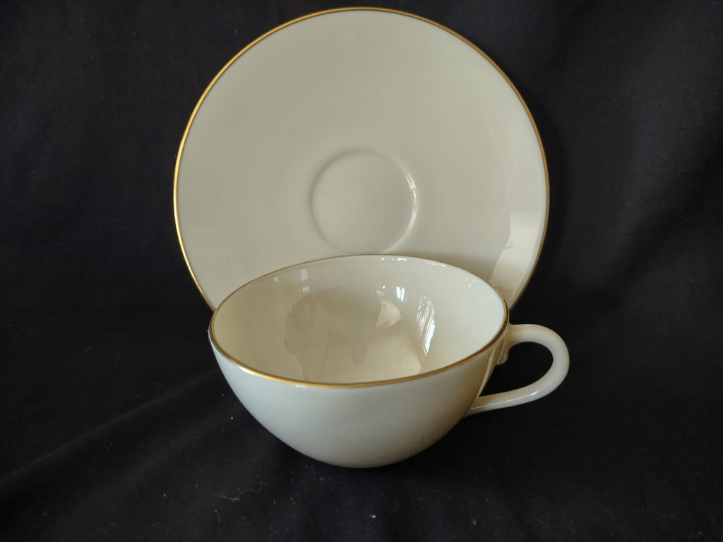 Vintage Lenox Special Tea Cup and Saucer Golden Wreath Stamp (lot 1995)