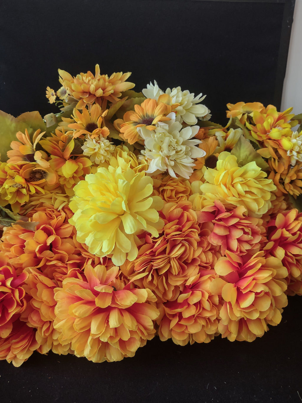 Thanksgiving/Halloween/Fall 8 Orange 3 Yellow Silk Mums & Wall Swag (Lot 3463)