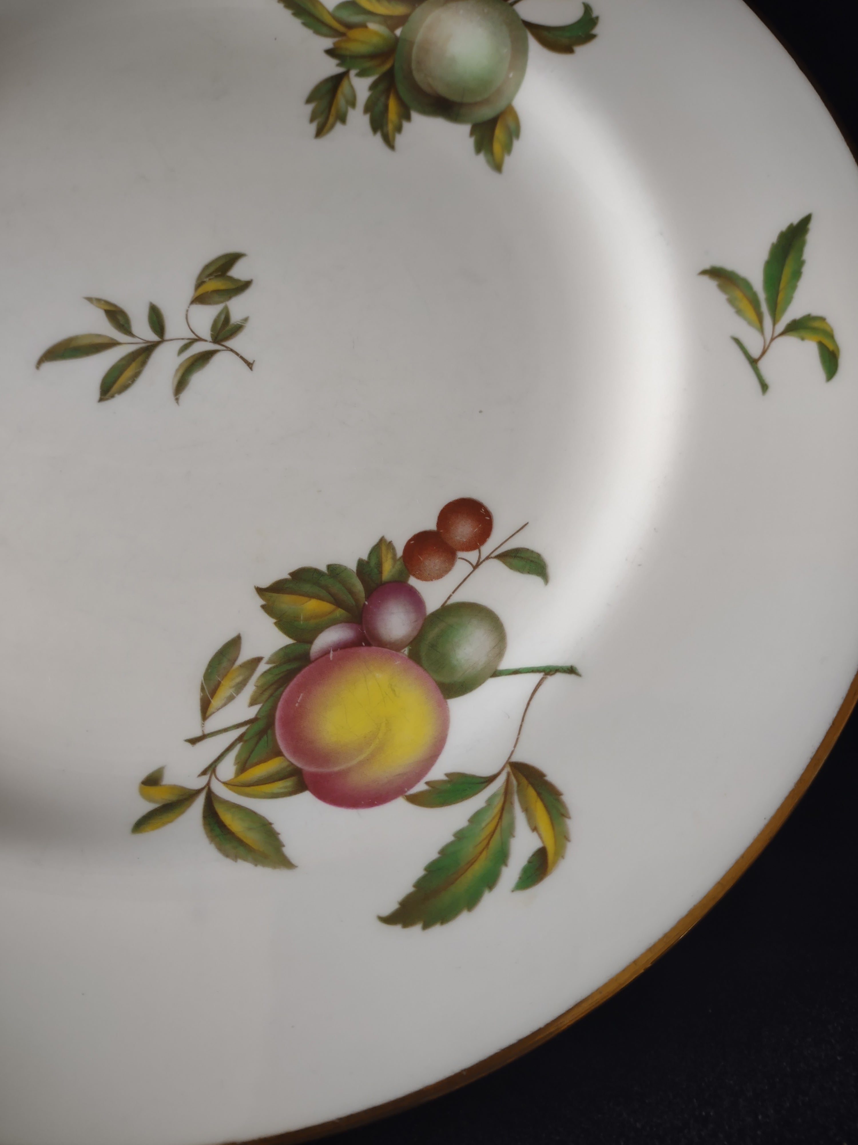 Vintage Spode English Dinner Plate Blenheim Bone China Gold Trim (Lot 5718)