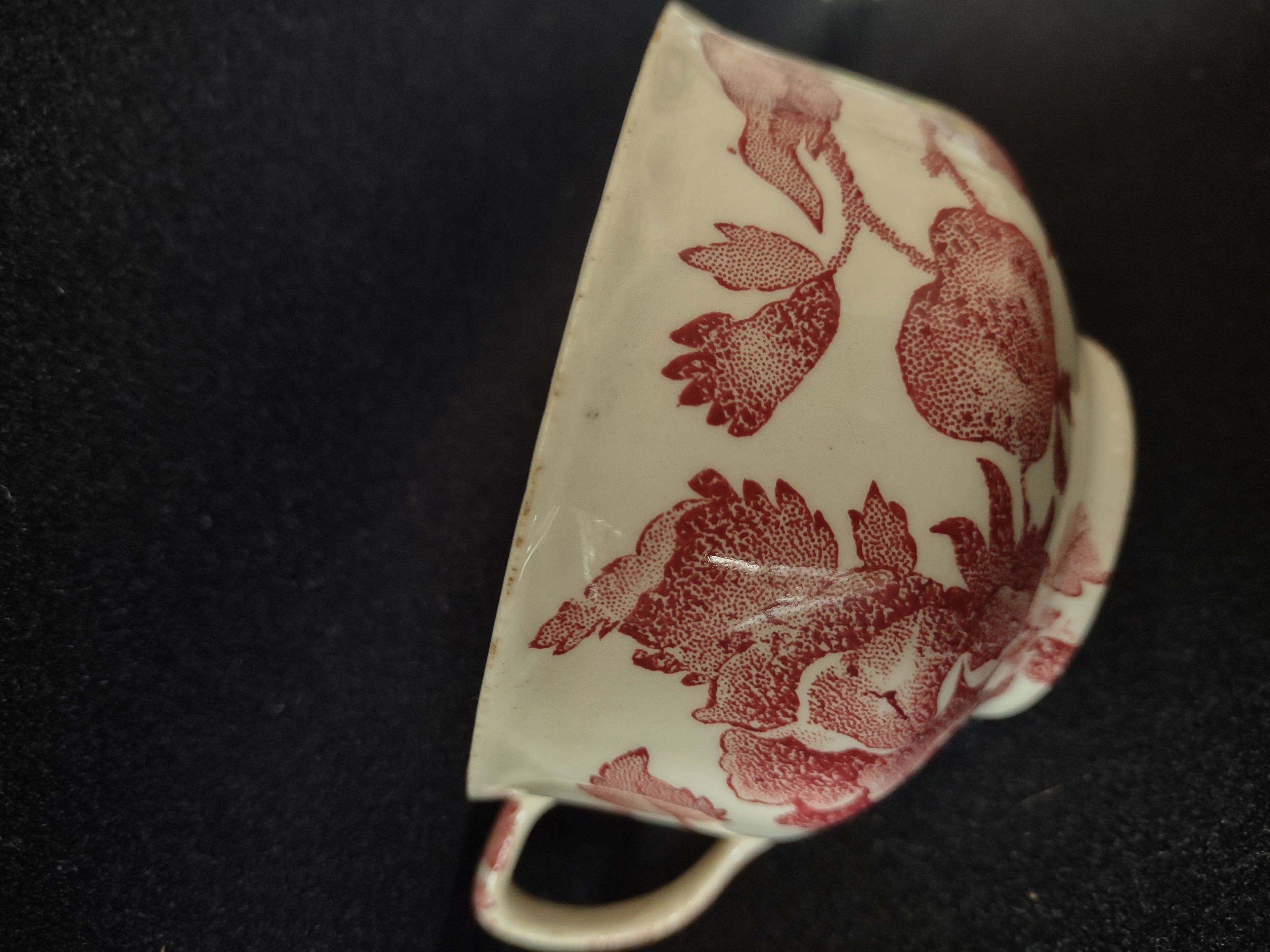 Vintage Johnson Brothers Teacup English Chippendale IMPERFECT (Lot 5565)
