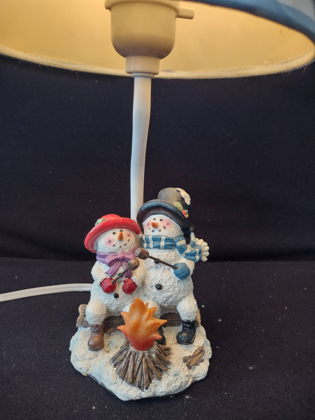 Vintage Christmas Winter Snowman Marshmallows Lamp Snowflake Shade (Lot 3735)