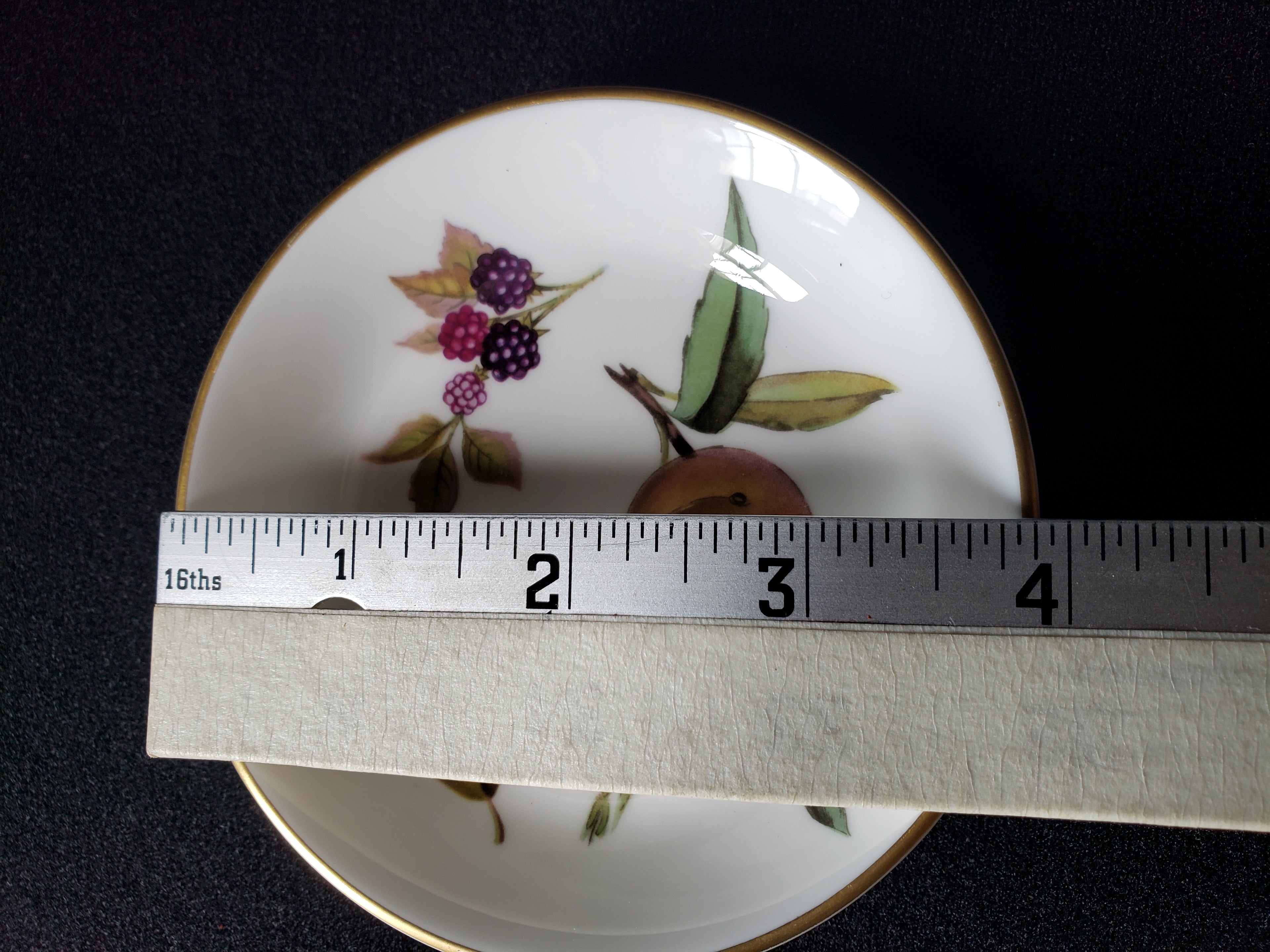 Vintage Royal Worcester Arden Small Coaster Dish 4" Gold Trim (lot 2080)