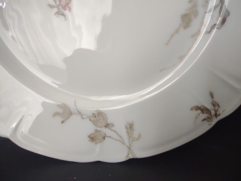 Antique 1889 Haviland Limoges Blue Red Flower Luncheon Plate (lot 949)