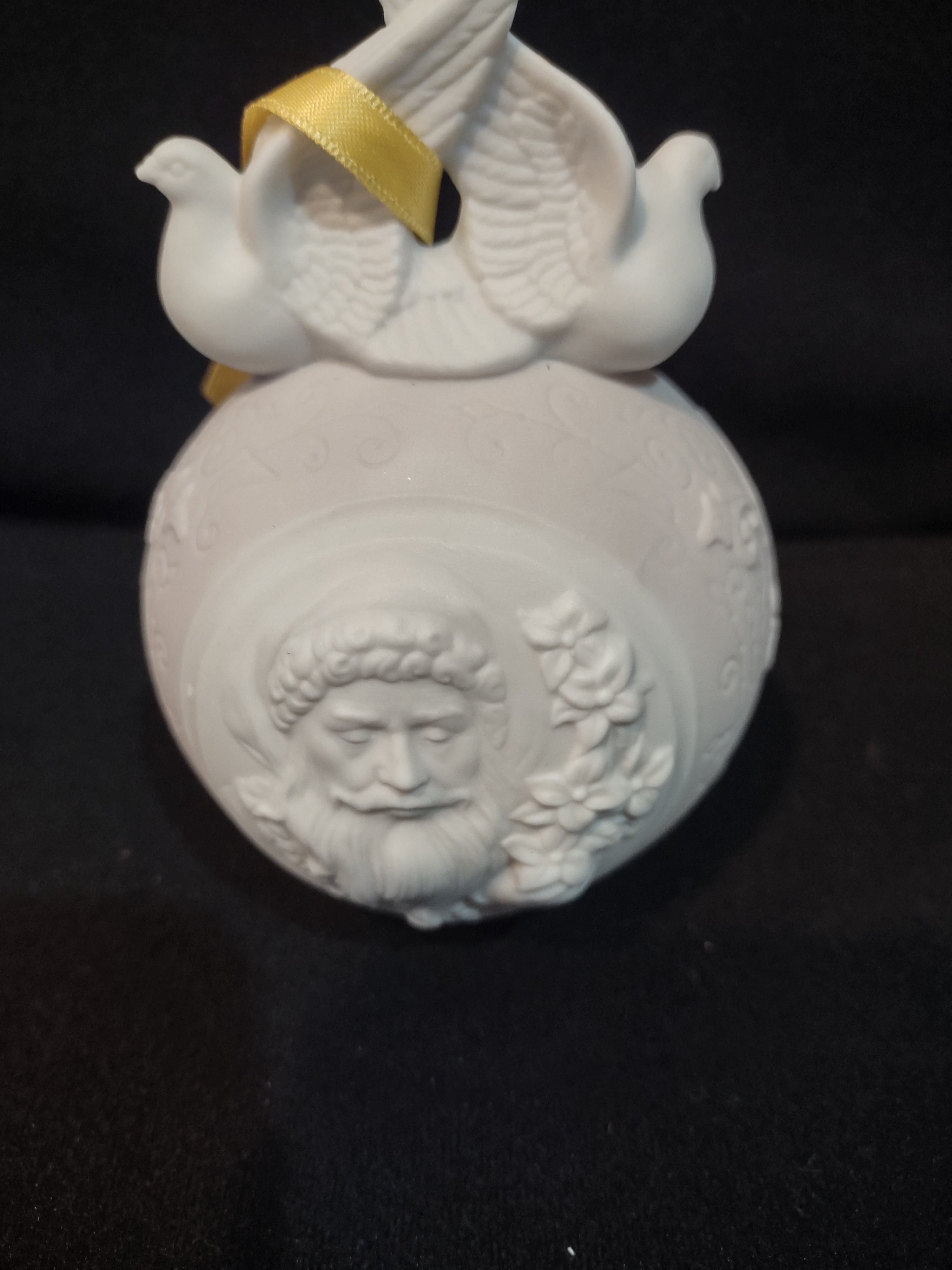 Vintage Christmas 2003 Collectible Lladro Turtle Doves Candle Ornament (Lot 4097