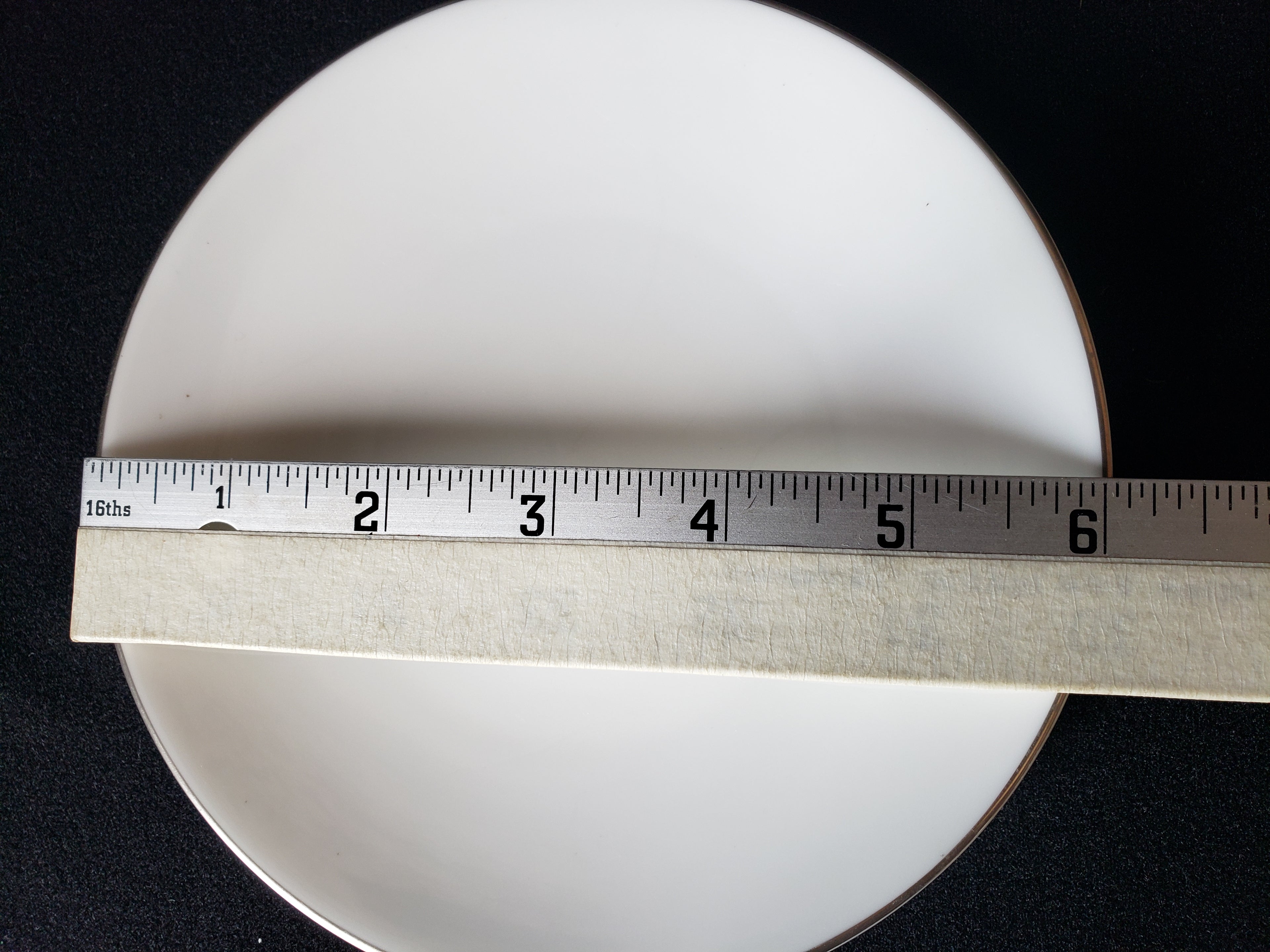 Vintage Royal Worcester White Silver Trim Bread or Dessert Plate 6" (lot 2108)