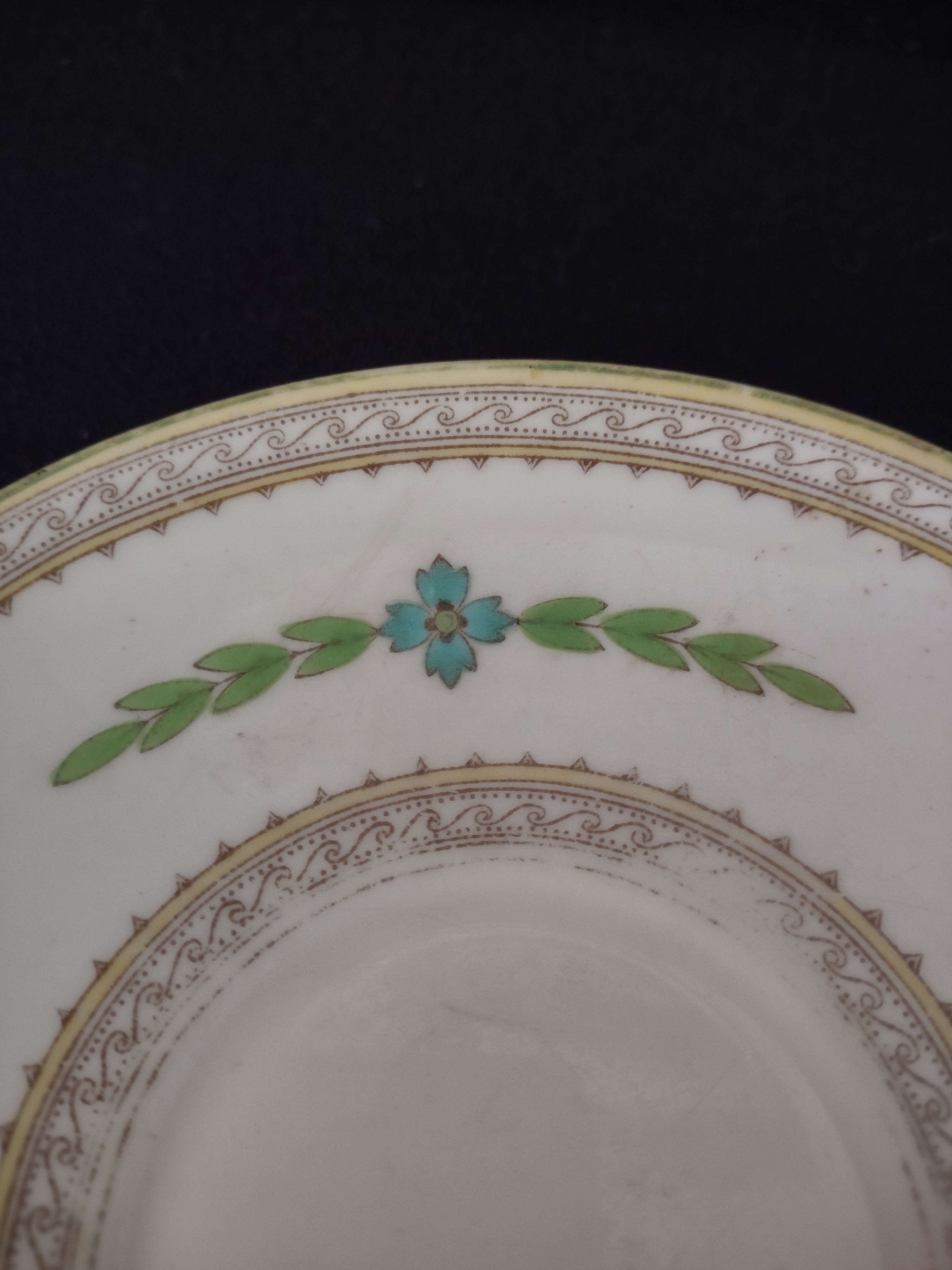 Vintage Minton Kent Saucer Bone China Green Turquoise Brown (Lot 5457)
