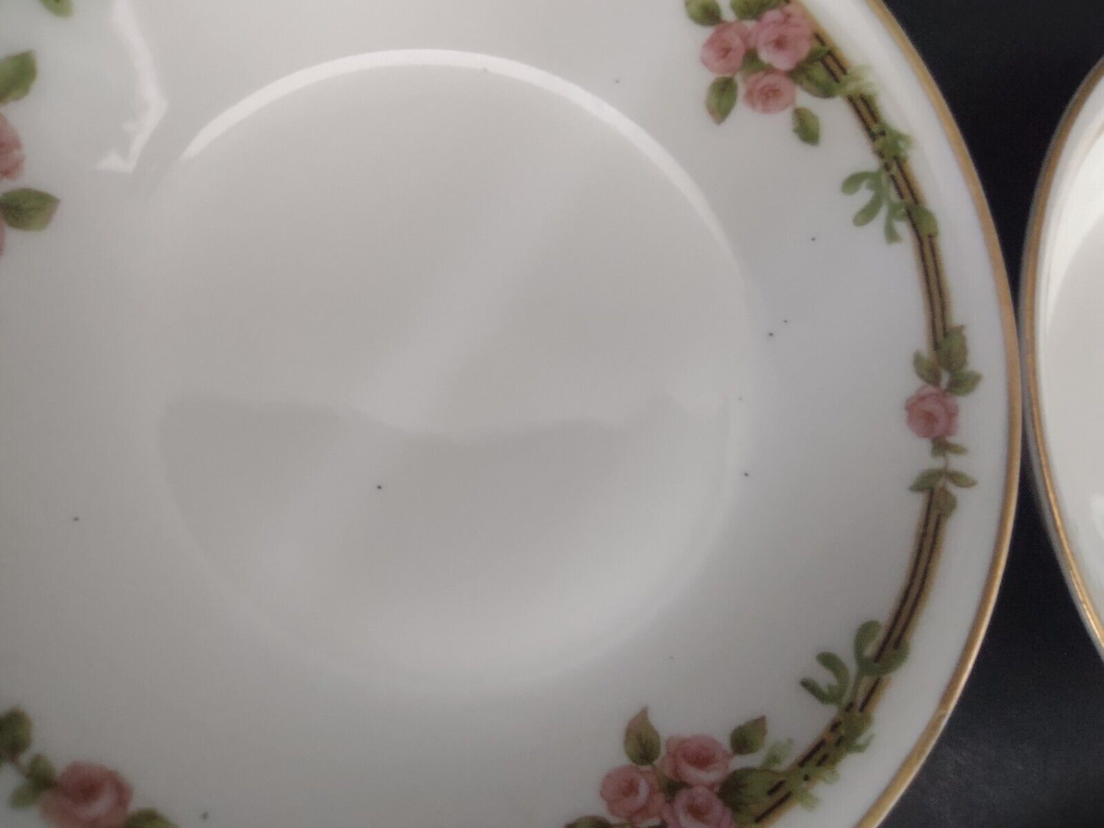 Haviland Limoges Schleiger 625 A Red Rose 6 x Coupe Plate 5" (lot 541)