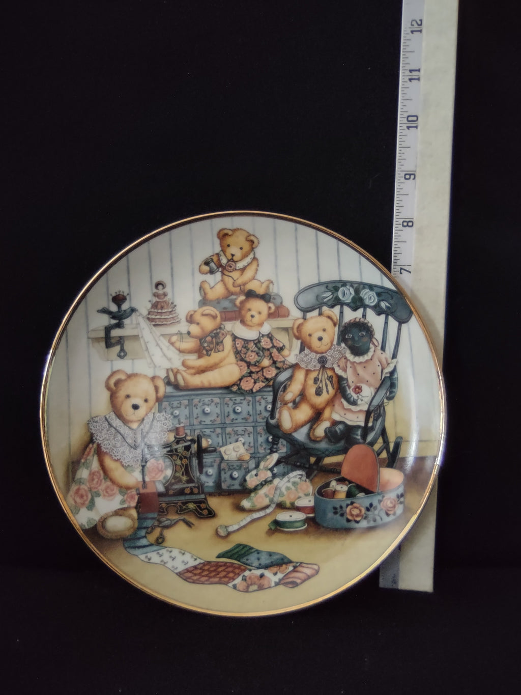 Franklin Mint Collectible Teddy Bear Sewing Circle Nita Showers Plate (Lot 4013)