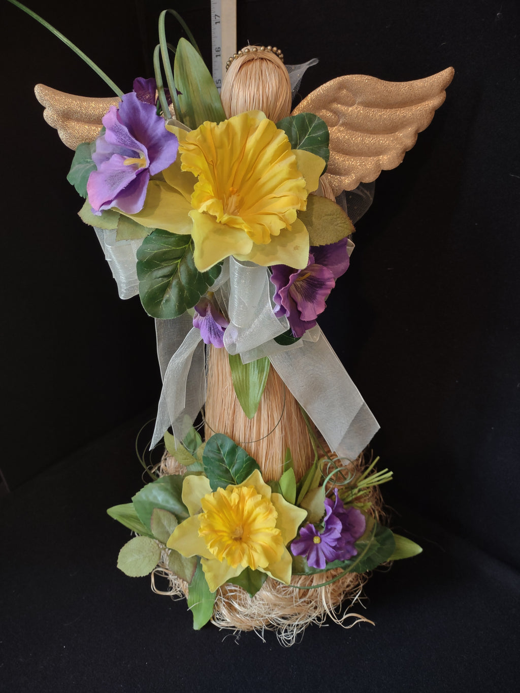 Straw Angel Spring Flowers Decoration (lot 2755c)
