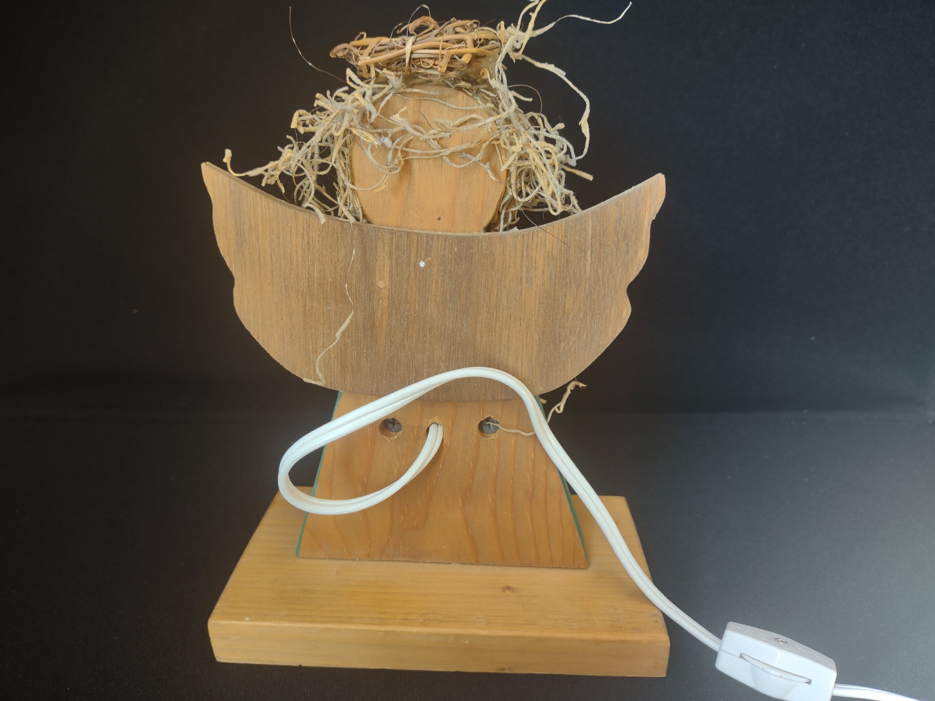 Christmas Vintage Primitive Rustic Cottage Light Up Wooden Angel (lot 1703)