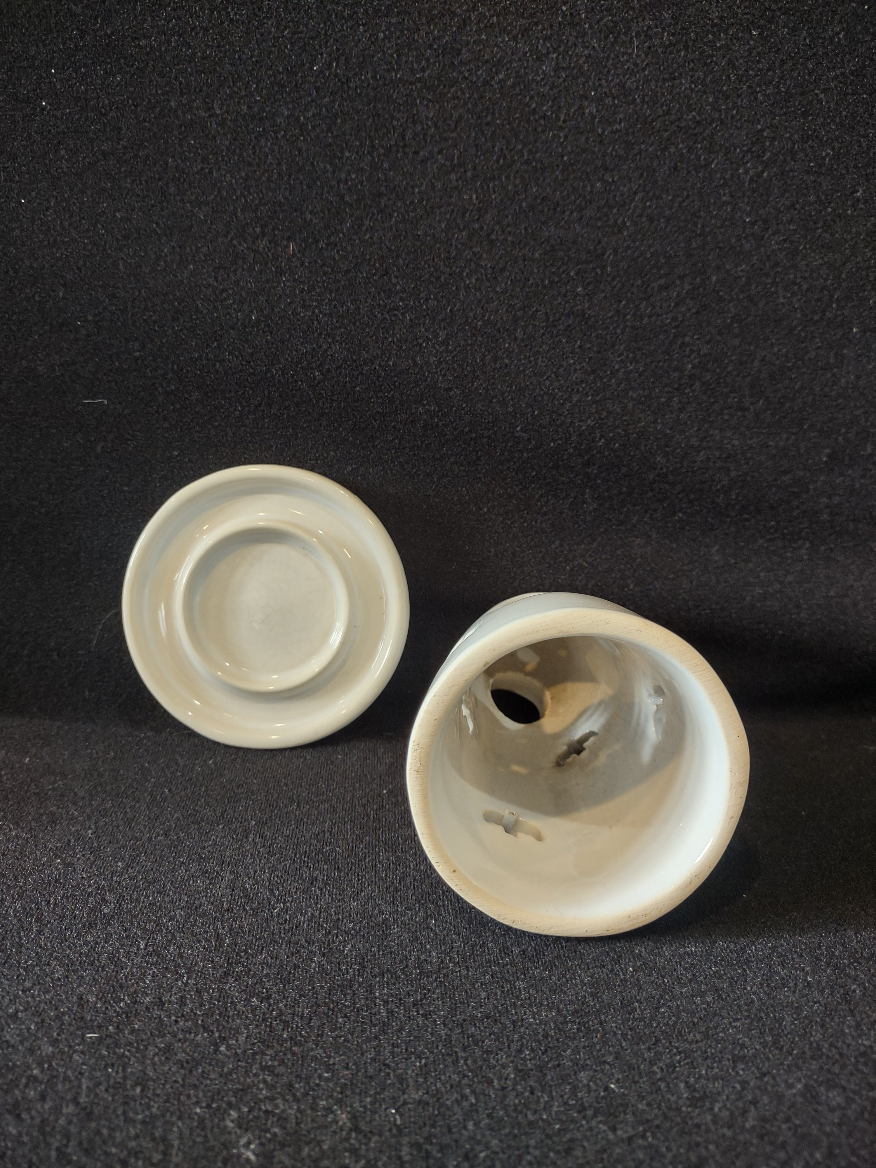 Halloween Ceramic Ghost Tea Light Candle Holder (Lot 4343)