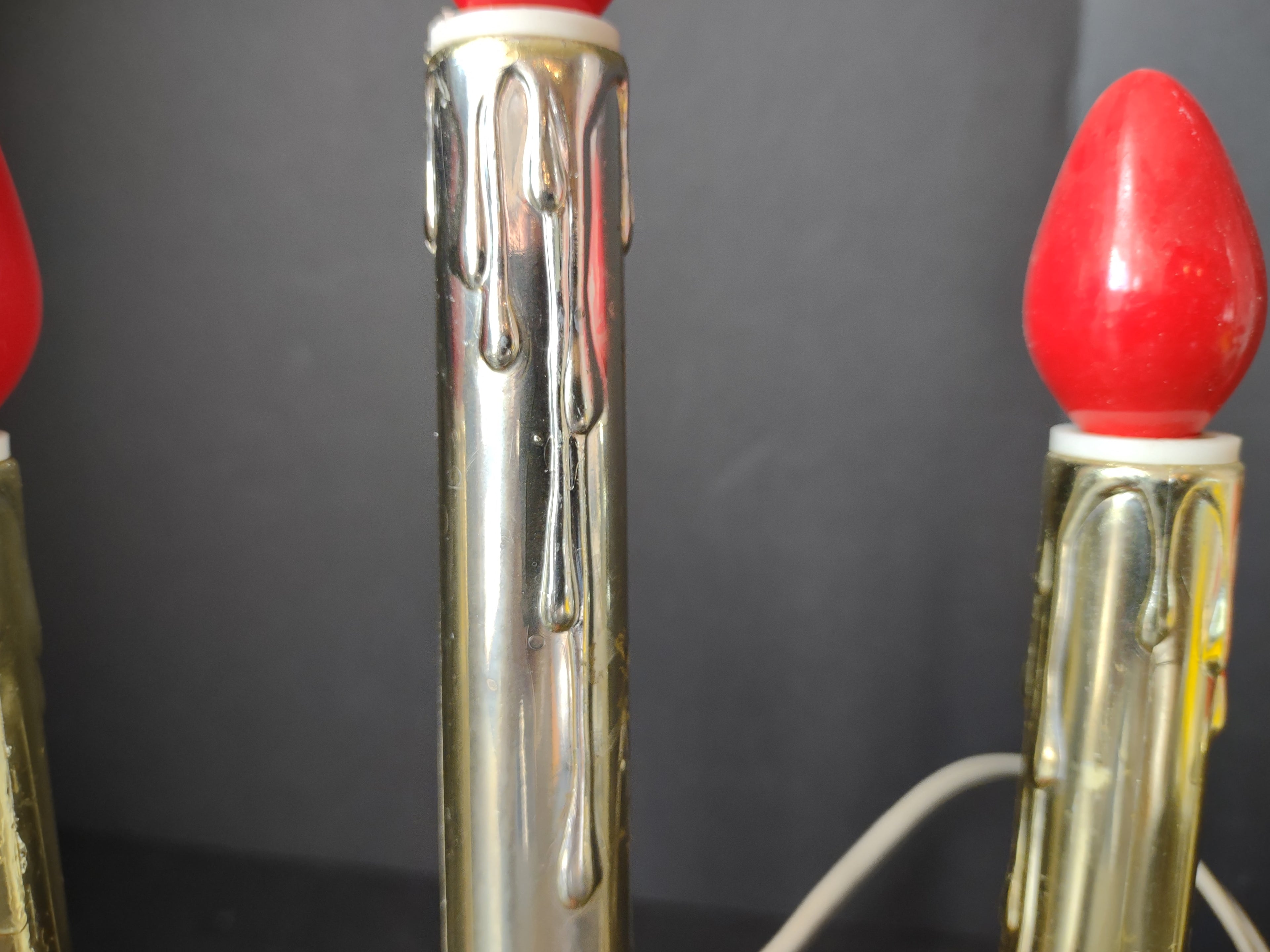 Christmas Window 5 Candle Drip Red Lights Golden Candelabra Candolier (lot 2304)