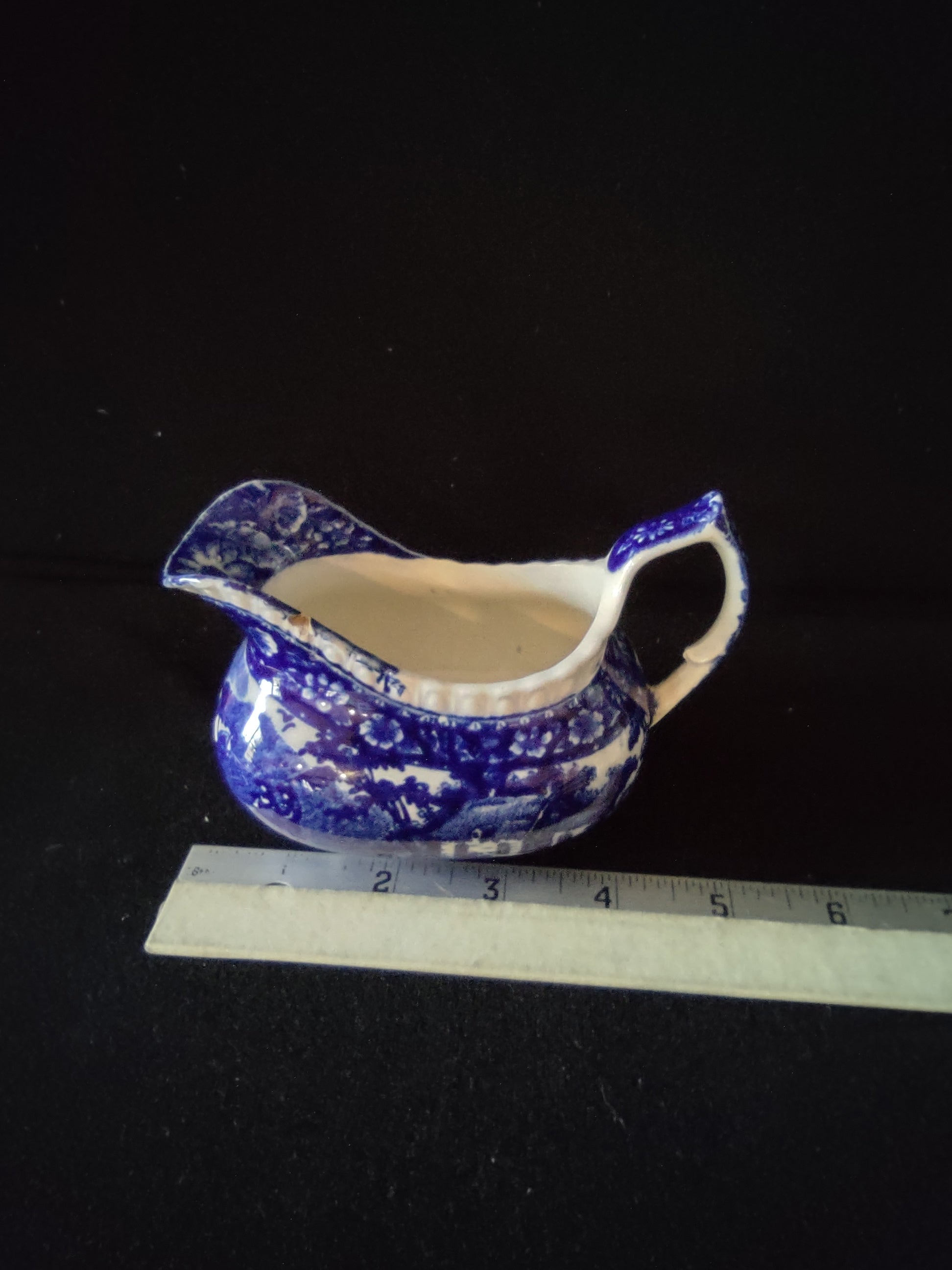 Vintage Yorkville Flow Blue Gravy Boat Creamer CHIP ON RIM (Lot 5568)