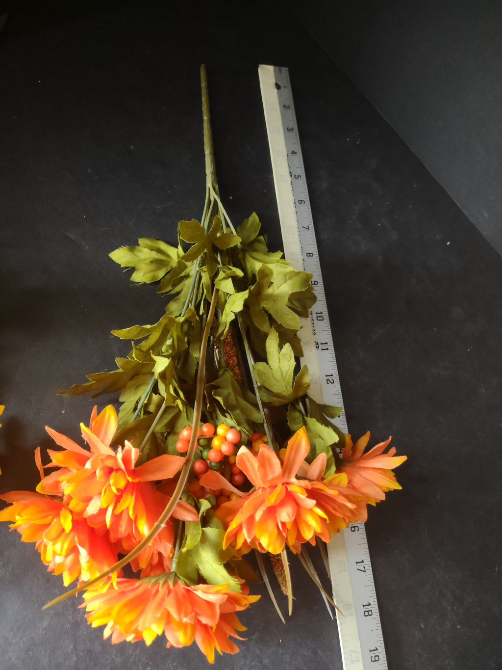 Halloween Thanksgiving Fall Artificial Decorative Twig x 2 Mums (lot 3106)