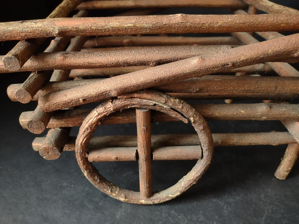 Vintage Rustic Primitive Wood Wheelbarrow Planter 19x9 (lot 5016)