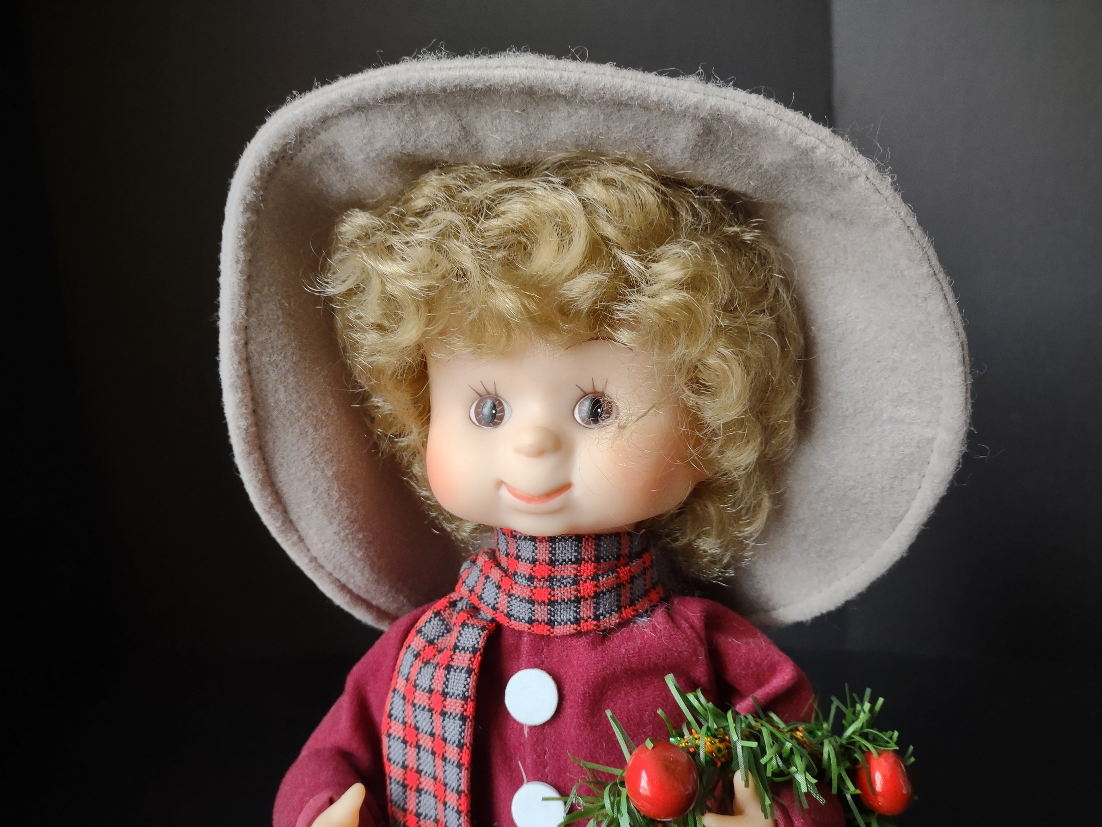 Vintage Christmas Animated Collectible Undercover Kids Derek (lot 1425)