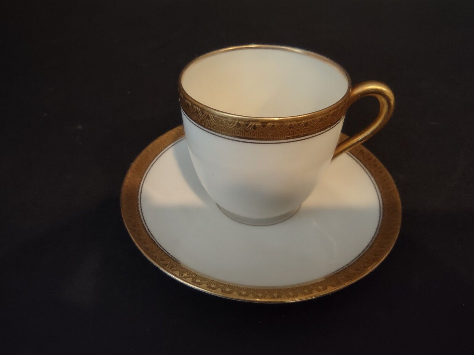 Vintage Black Knight Marquise Bavaria Demitasse Cup Heavy Gold Trim (lot 512)