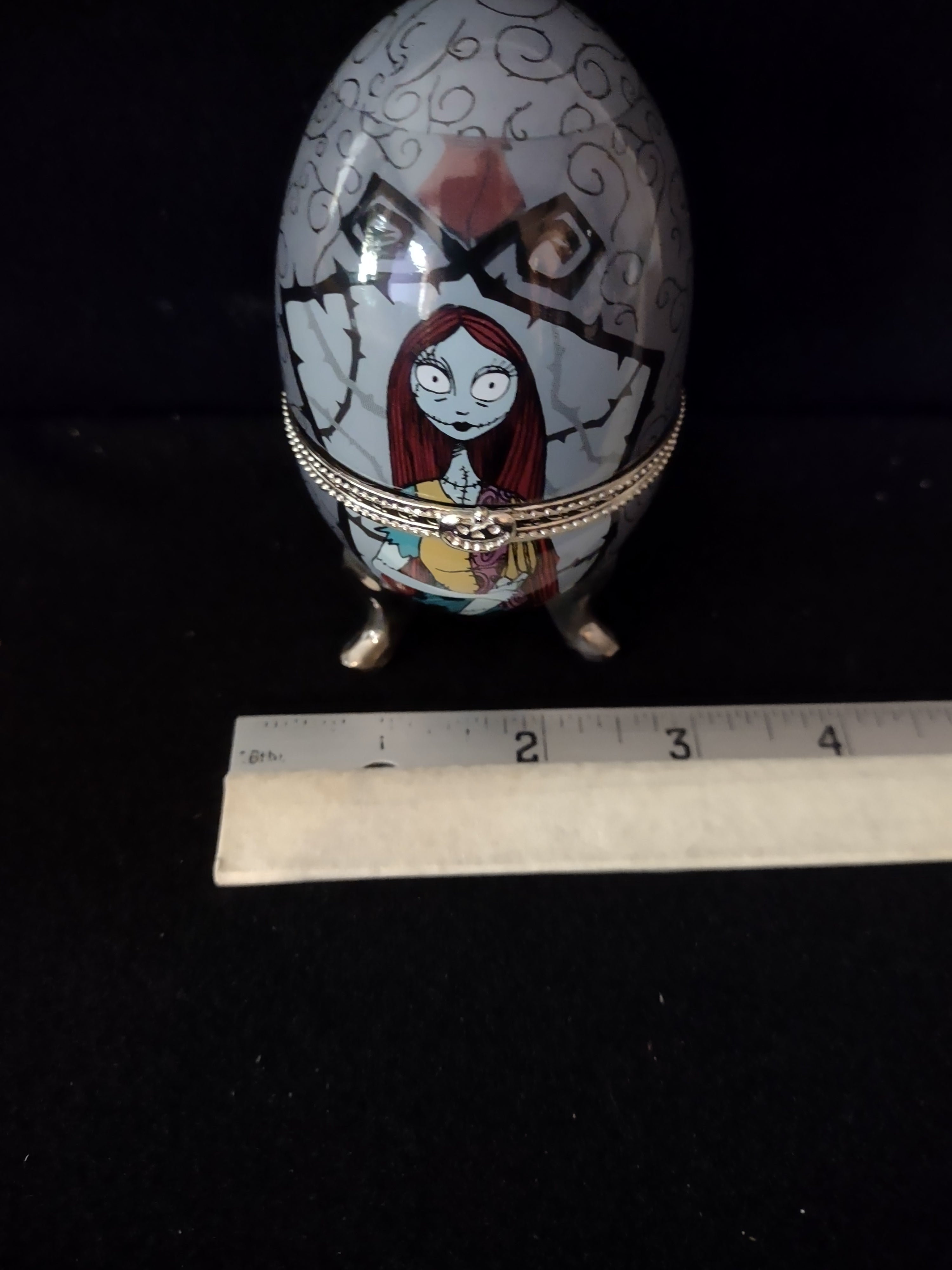 Nightmare Before Christmas Sally Ceramic Egg Opens (Lot 3981)