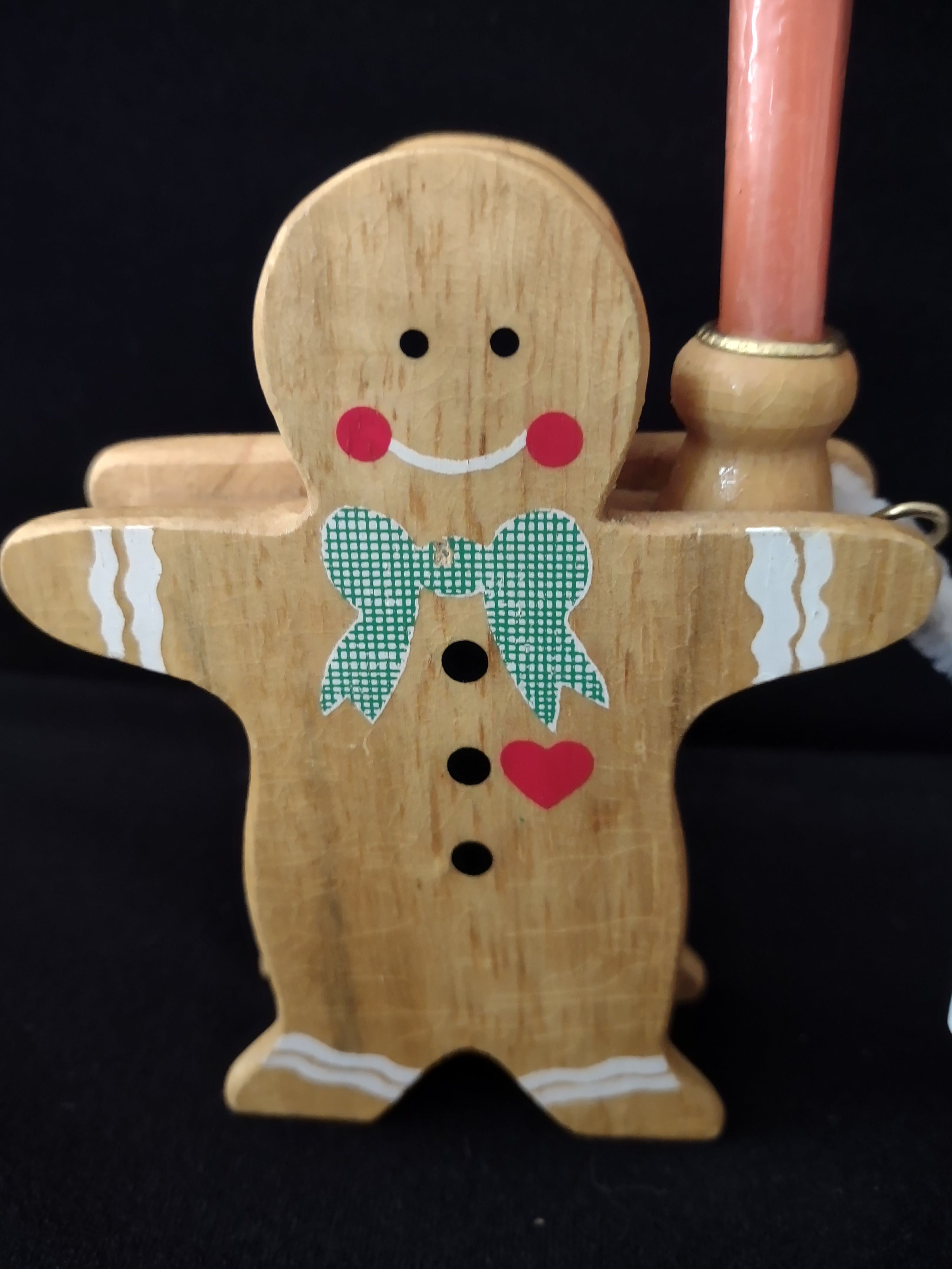 House Lloyd Christmas Around The World Wooden Gingerbread Candle Holders(Lot4031